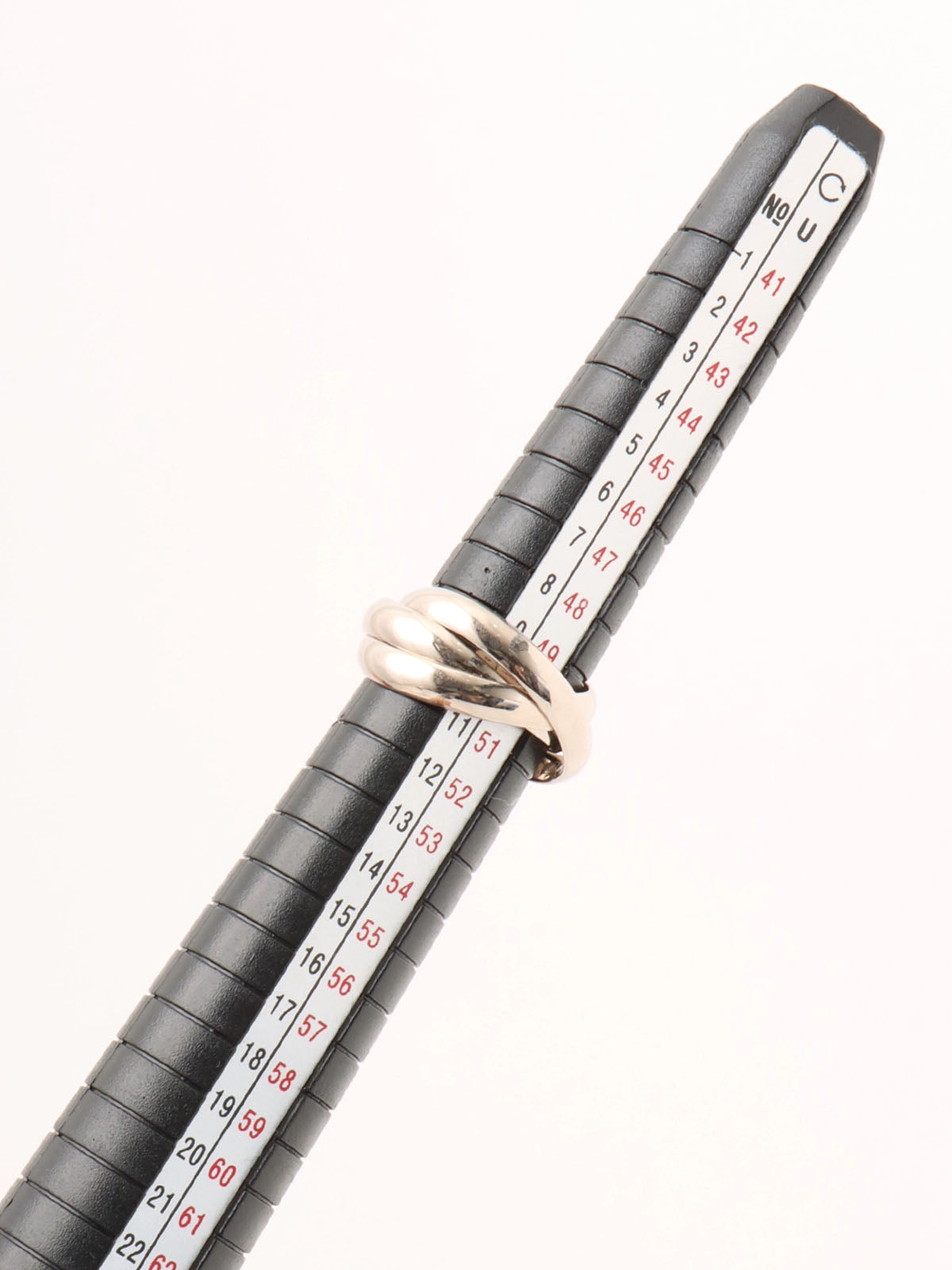 18K White Gold Trinity Ring