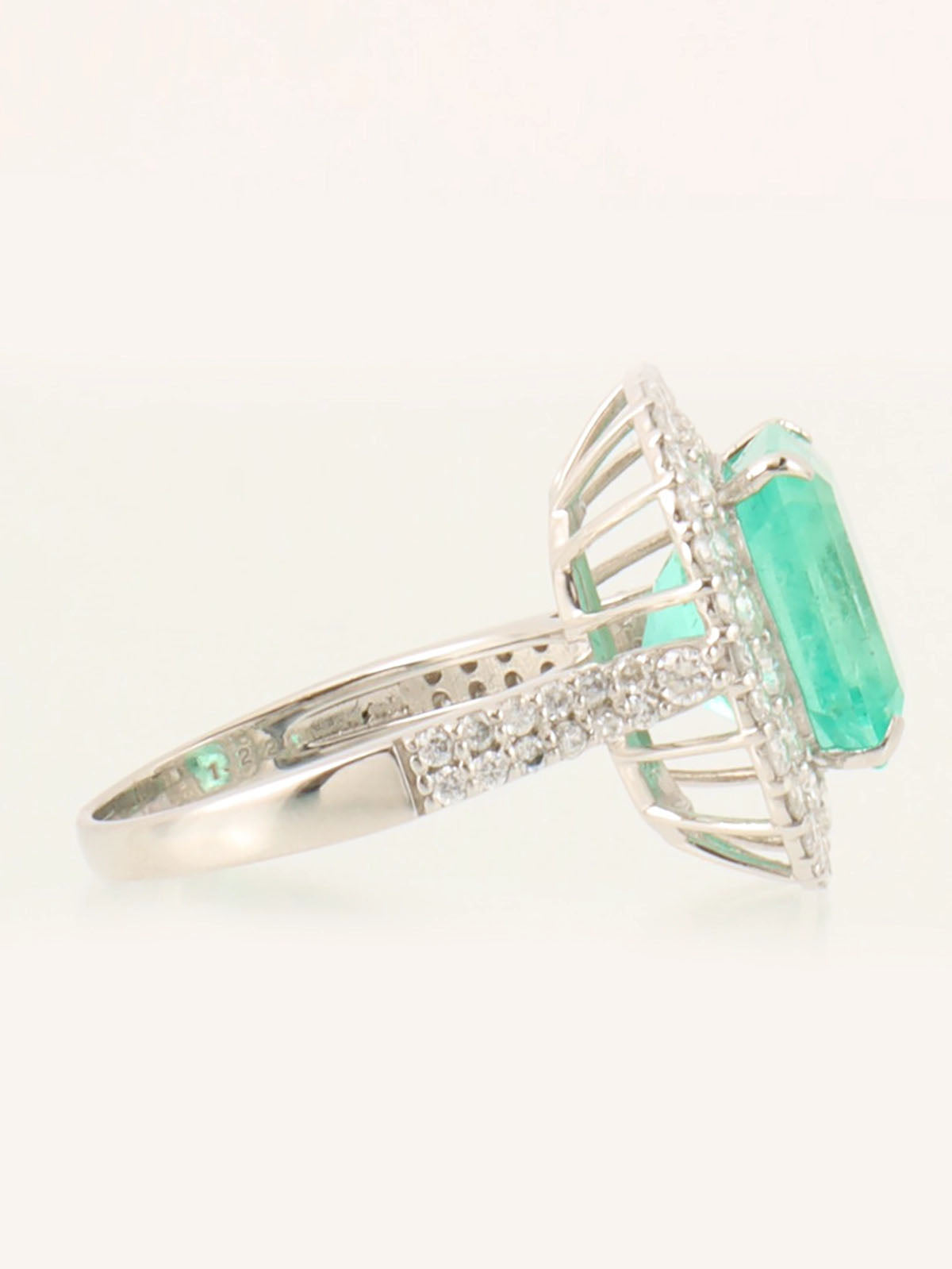 Platinum emerald and diamond square ring in silver/green