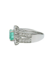 プラチナエメラルドダイヤモンドデザインリング シルバー/グリーン
