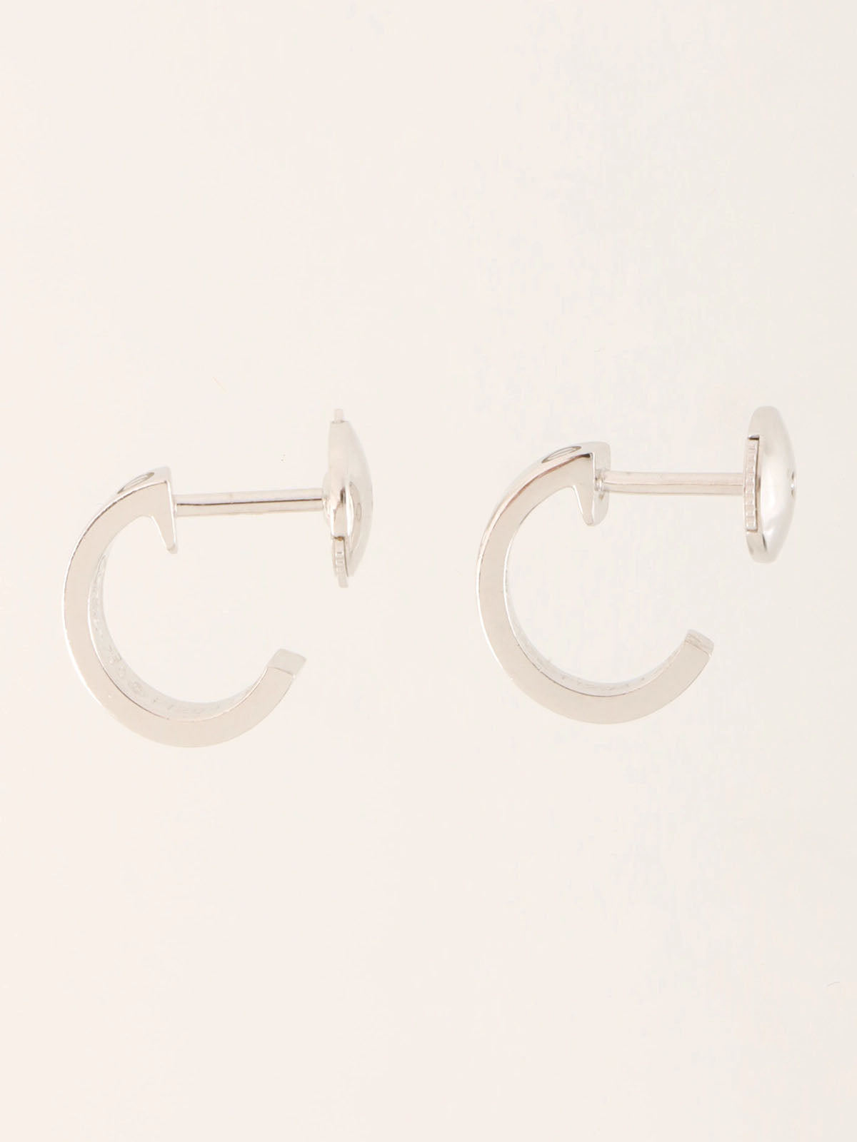 18K Mini LOVE耳环 银色