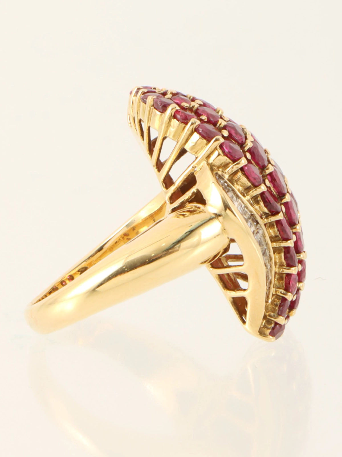 18Kダイヤモンドルビーデザインリング ゴールド/レッド