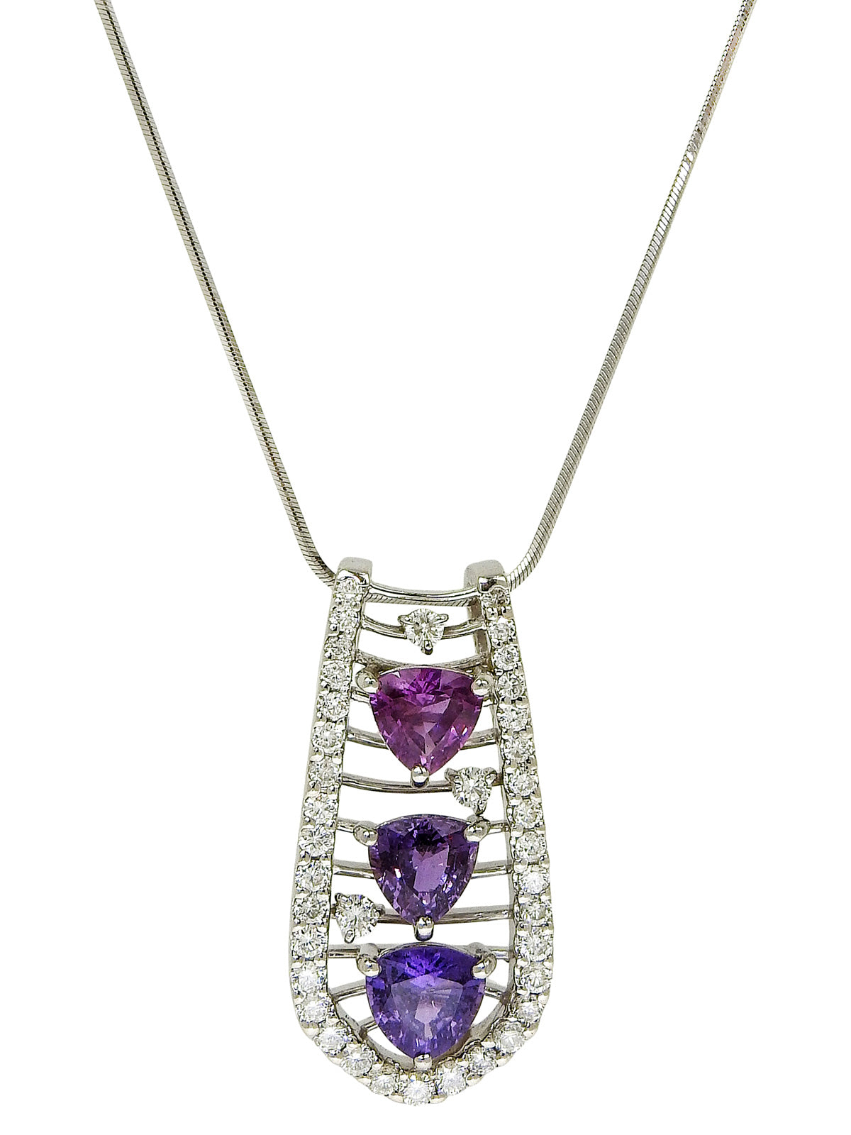 Platinum Sapphire Design Necklace in Silver/Purple