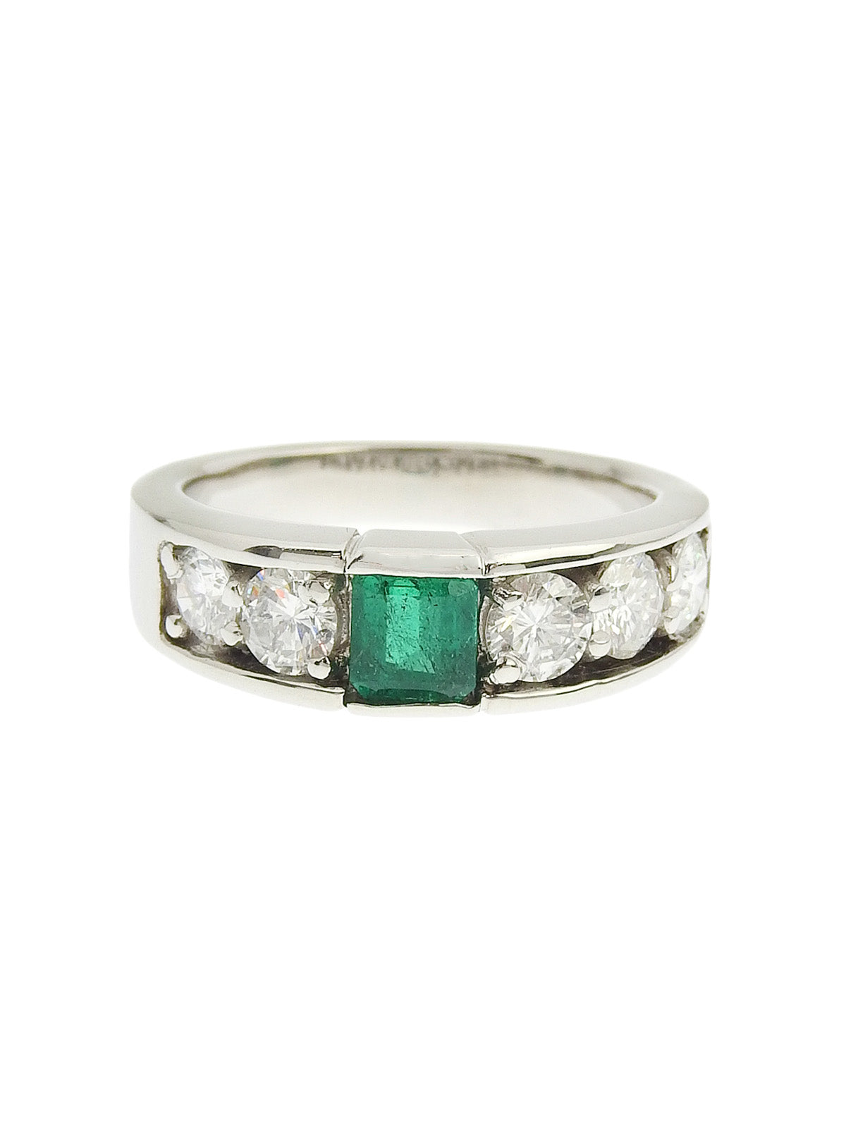 Platinum emerald and diamond ring in silver/green
