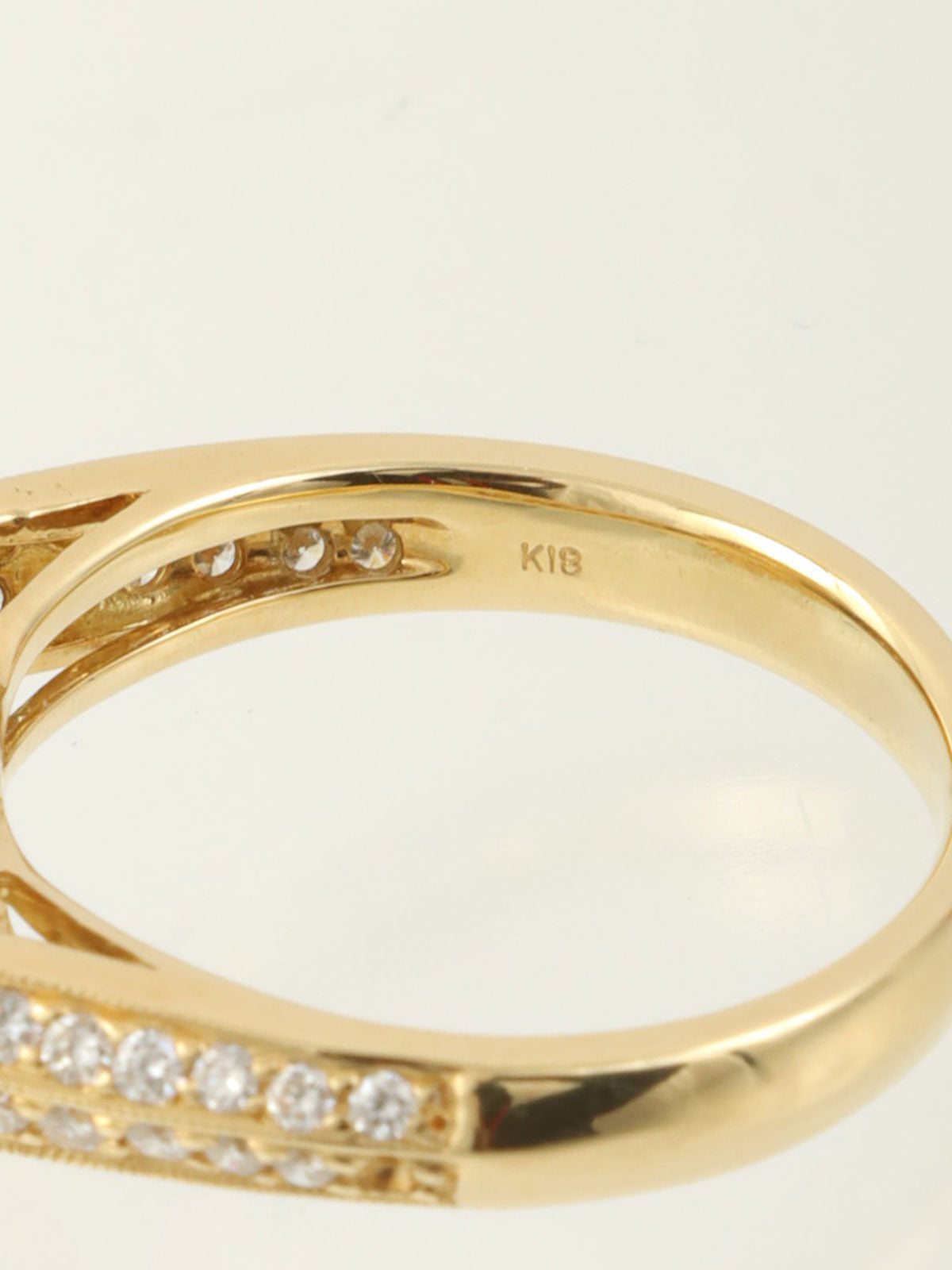 18K Gold Diamond Pearl Ring