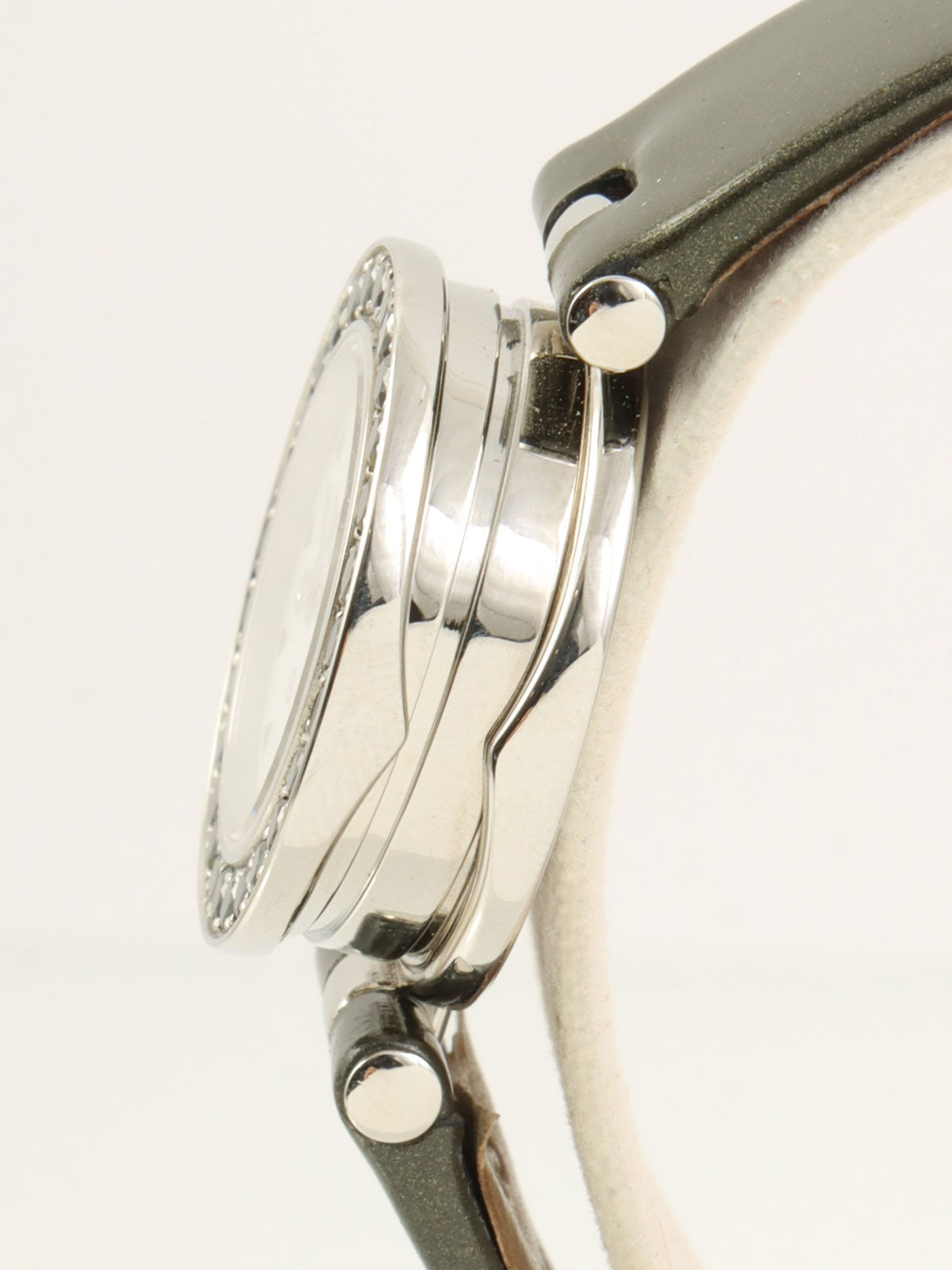 18Kブラックダイヤベゼルビーゼロワンウォッチ シルバー/カーキ