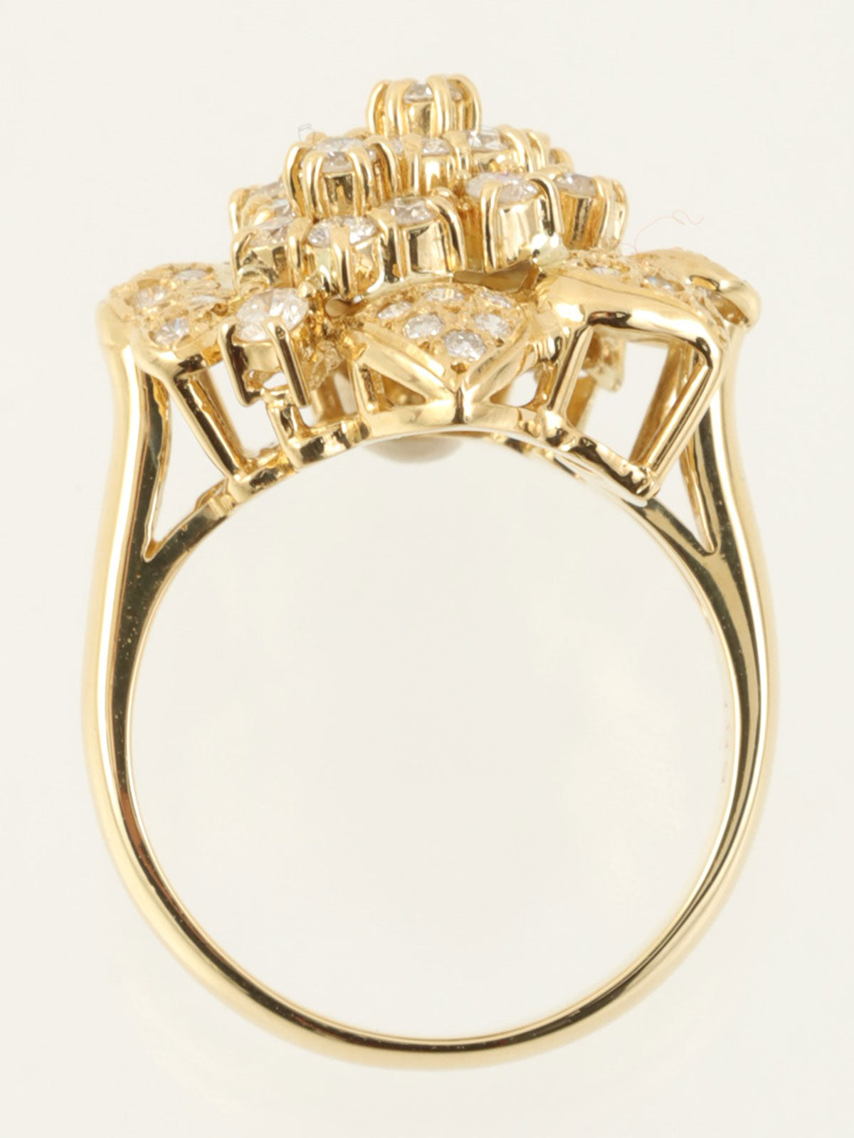 18K Gold Diamond Design Ring