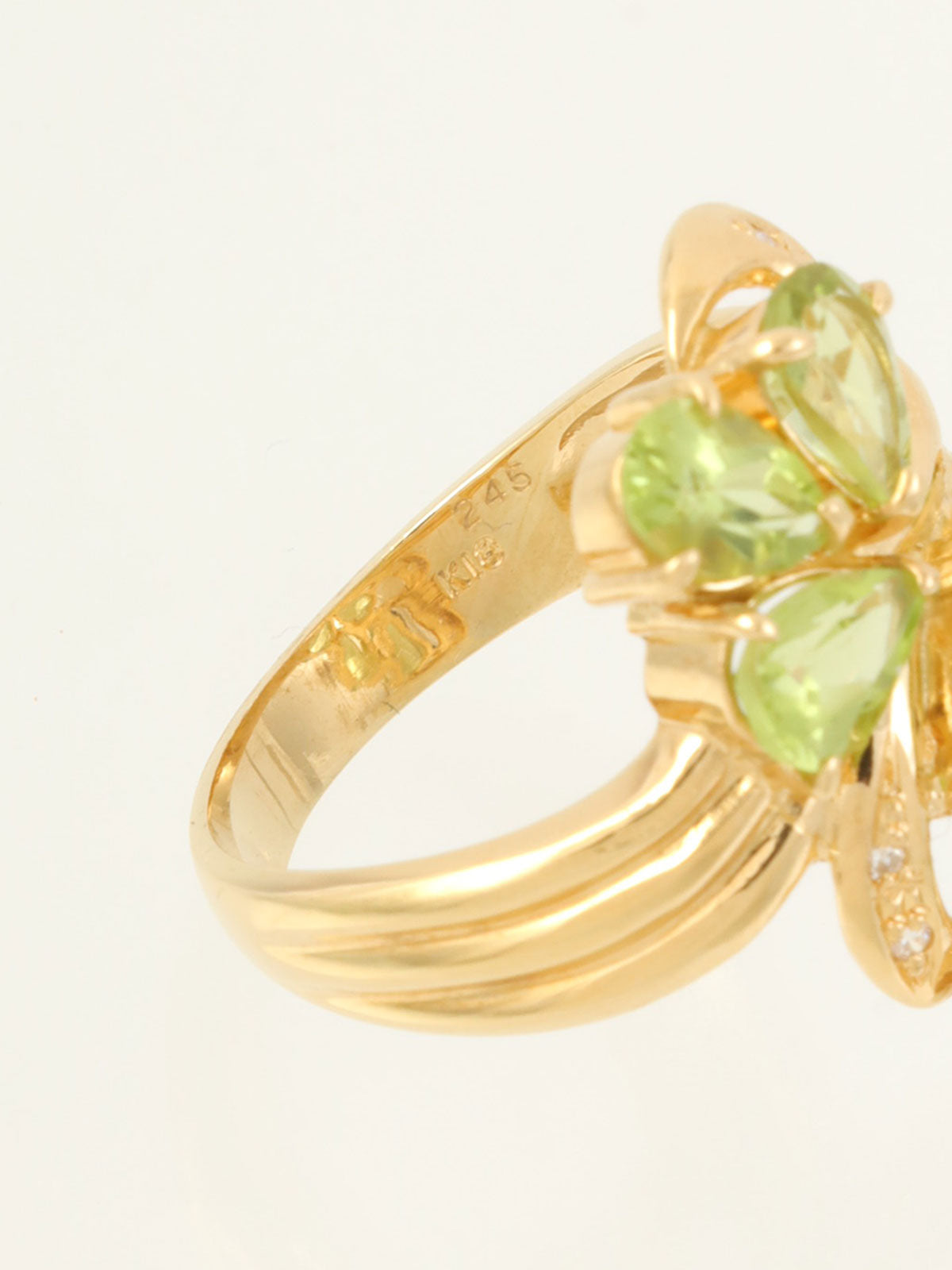 18K Yellow Gold Peridot Diamond Design Ring Gold/Green