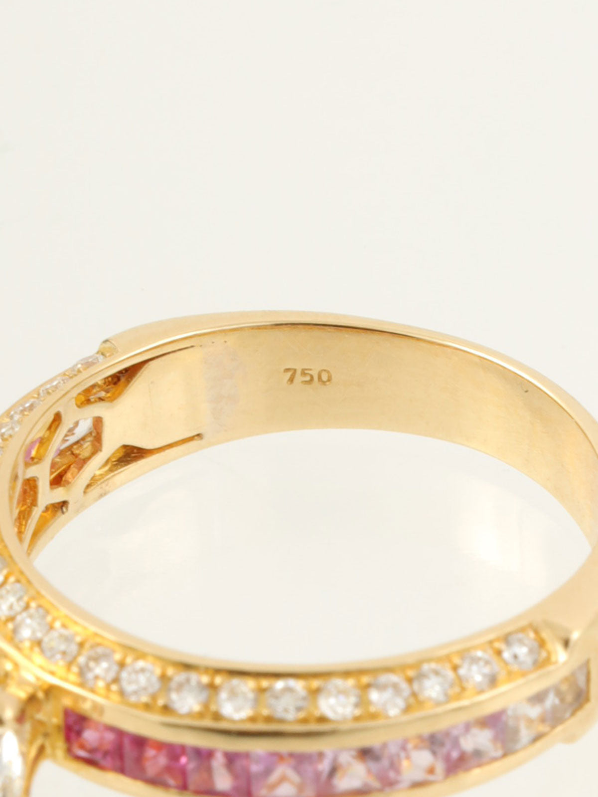 18Kピンクサファイヤダイヤモンドリング ゴールド/ピンク