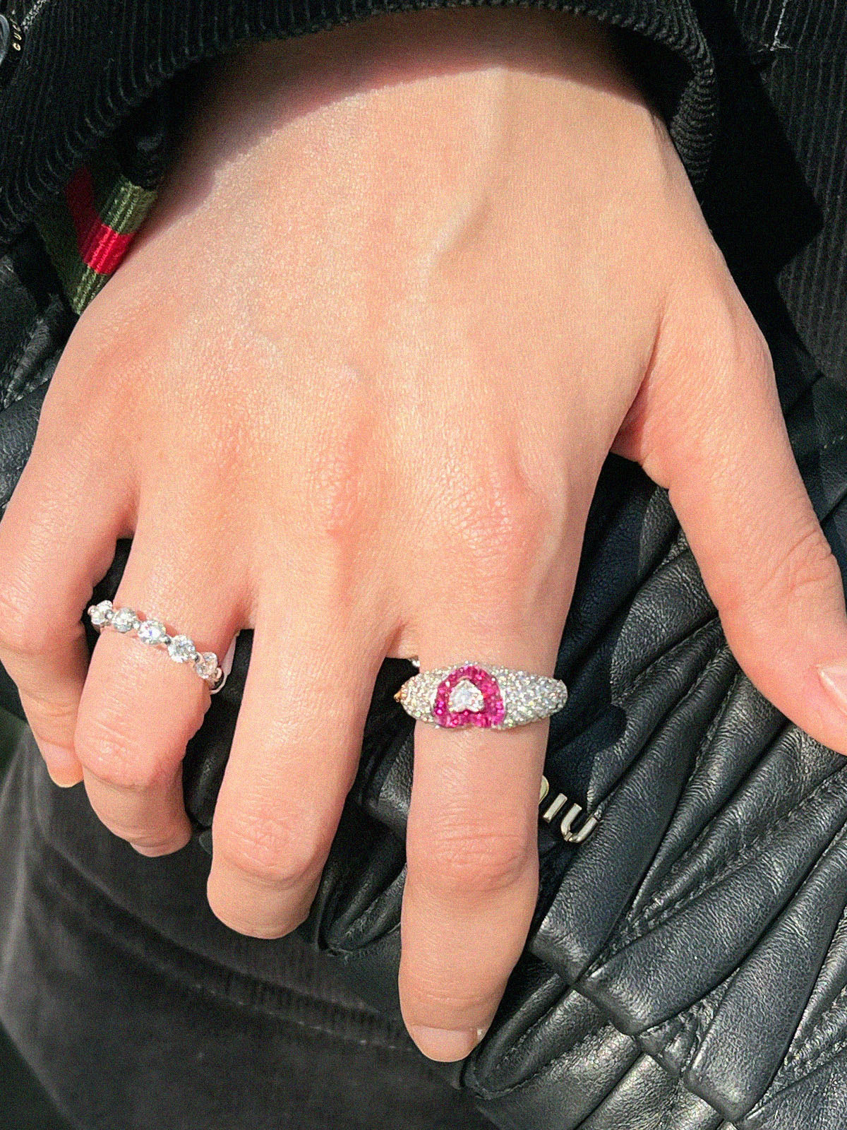 18Kルビーダイヤモンドハートリング シルバー/チェリーレッド