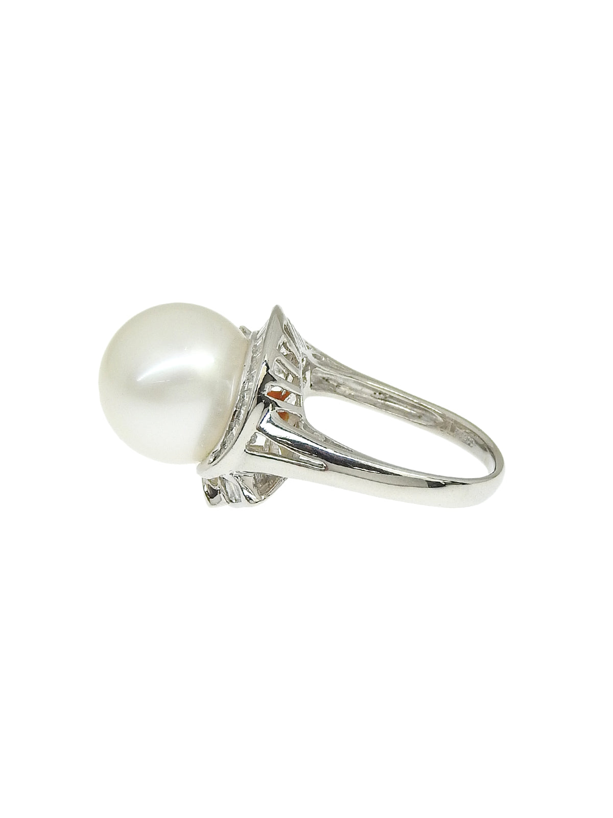 Platinum Diamond Pearl Ring in Silver