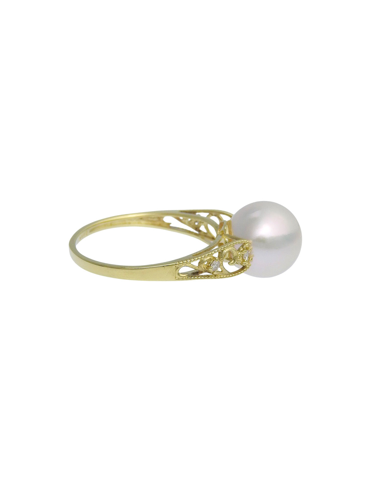 18K Pearl and Diamond Ring #51 Gold