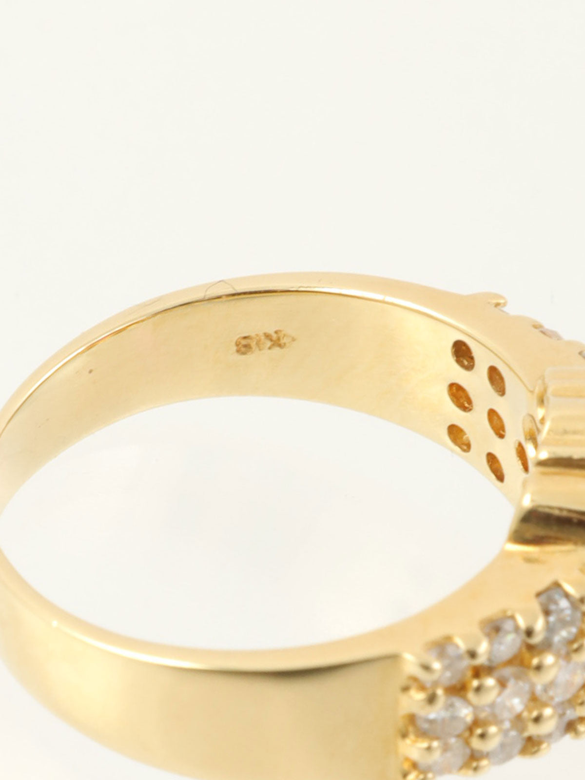 18K Gold/Red Ruby and Diamond Design Ring