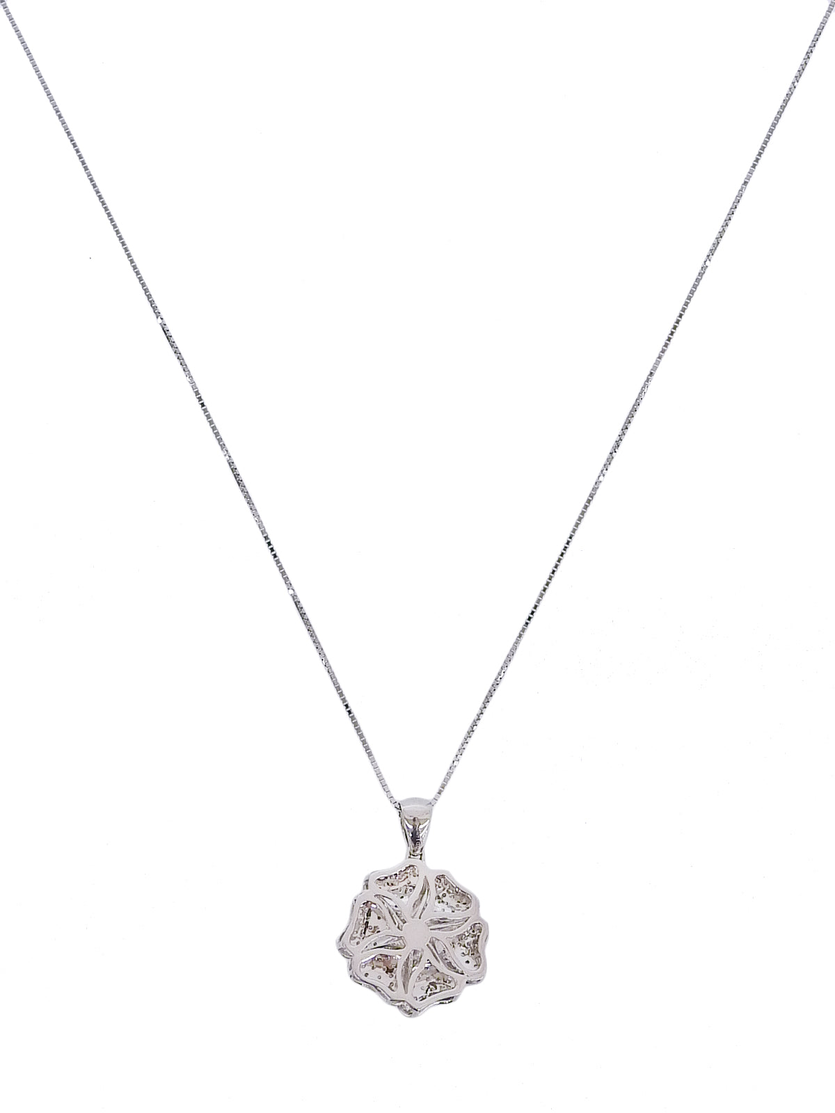 18K Diamond Flower Design Necklace in Silver