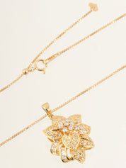 18K Gold Diamond Flower Motif Necklace