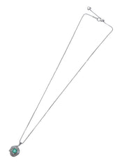 Platinum emerald and diamond design necklace in silver/green