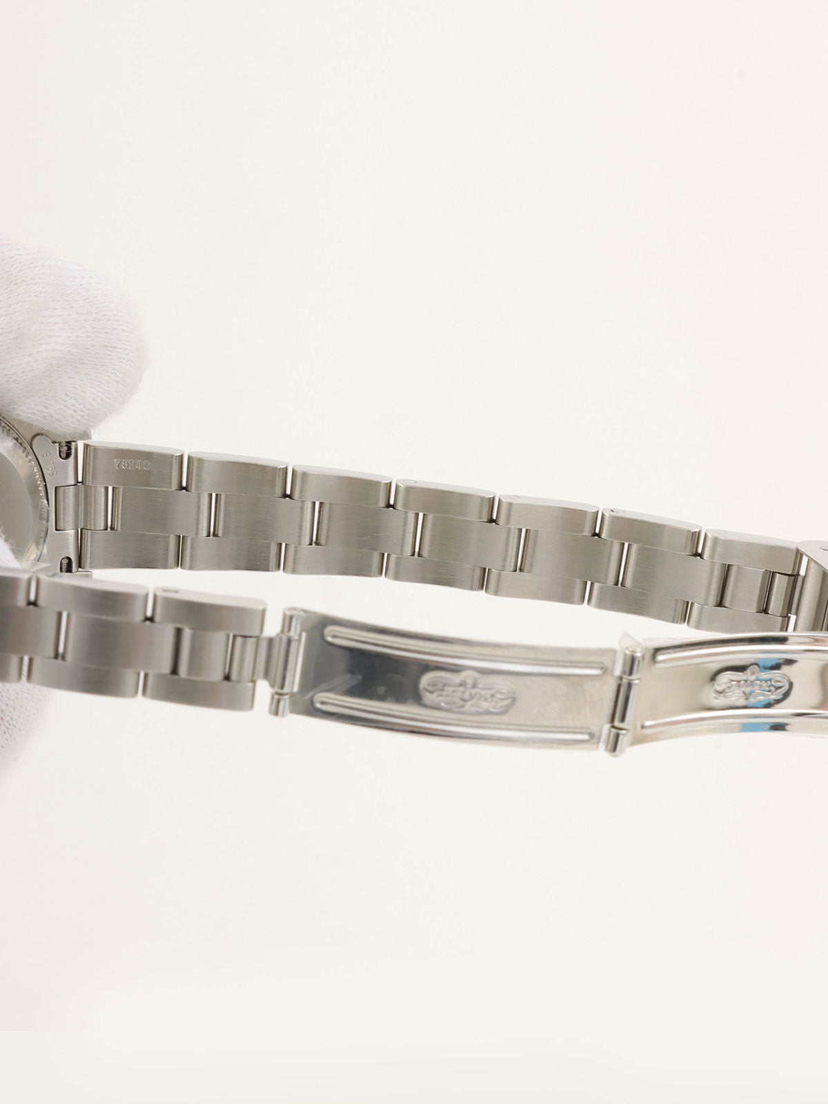 Circa 2002 Oyster Perpetual Date Silver/White