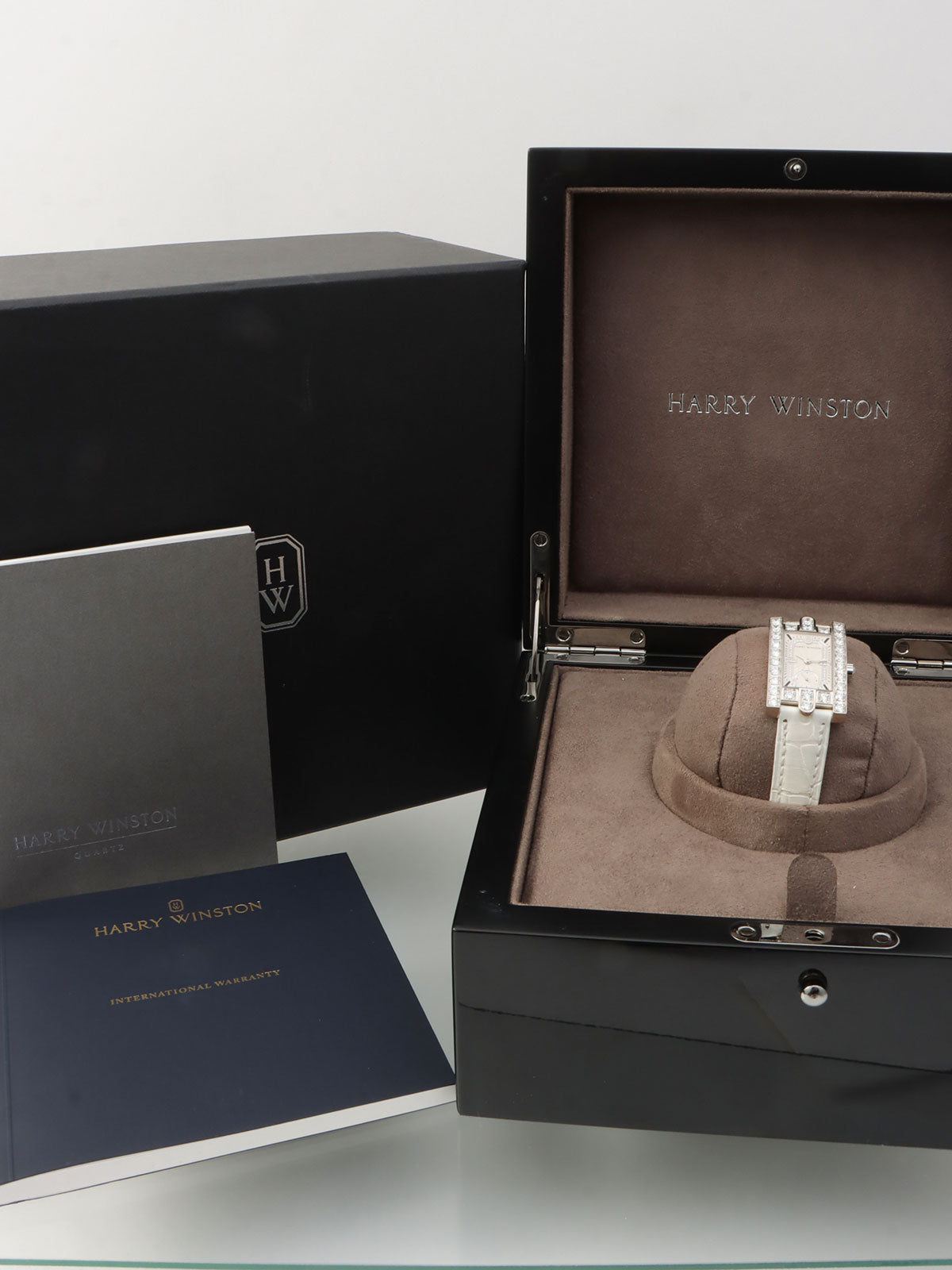 18Kダイヤモンドアヴェニュークラシック シルバー/ホワイト