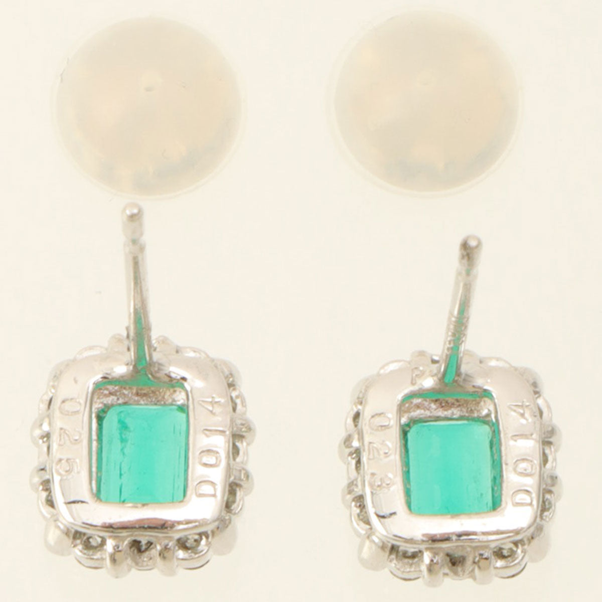 Pt900 Emerald and Diamond Earrings, Silver/Green