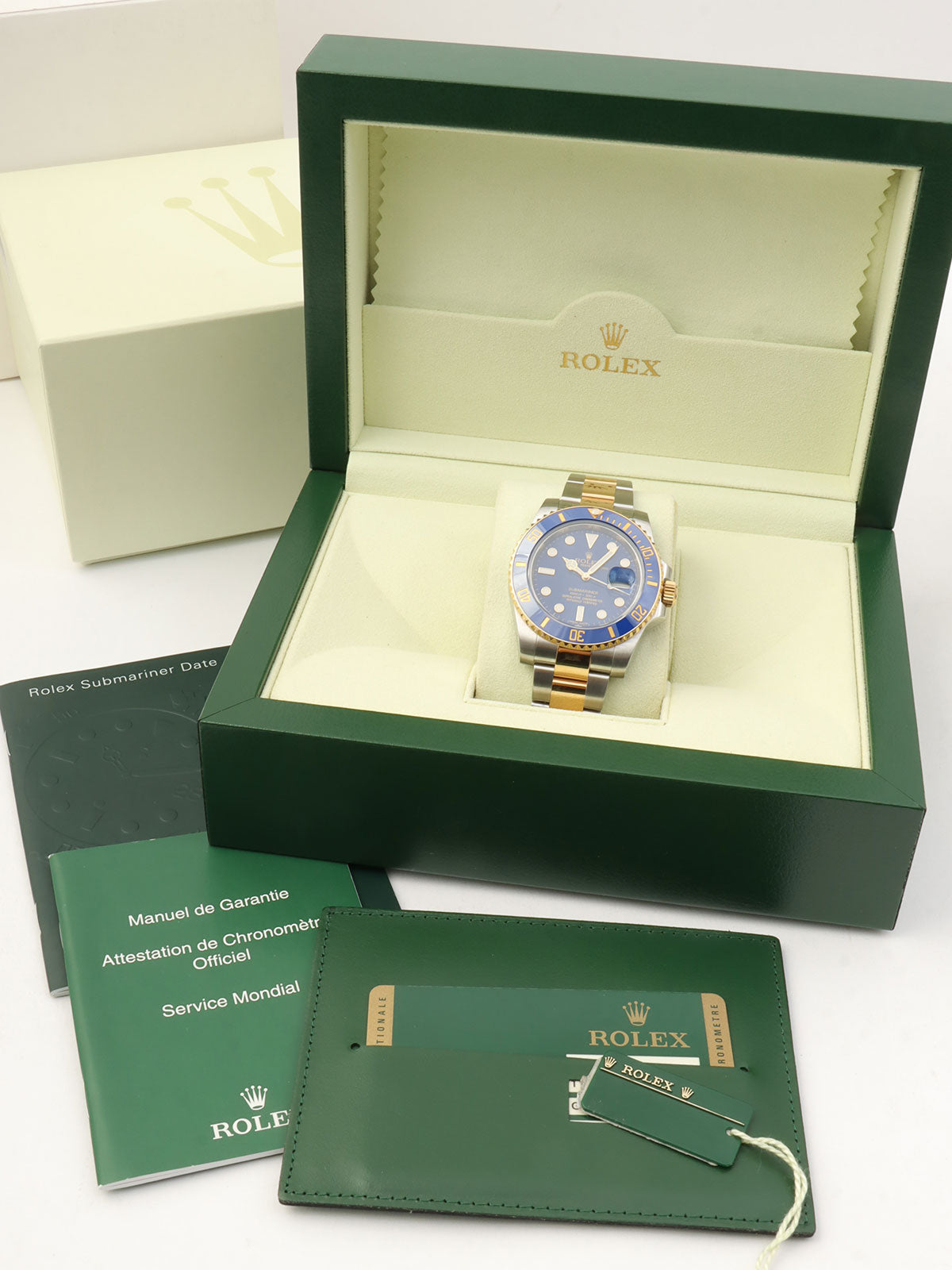 Circa 2010 Submariner Date 40mm 116613LB G-series Automatic Blue