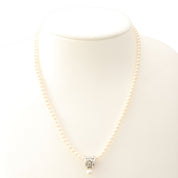 Pearl Design Necklace White