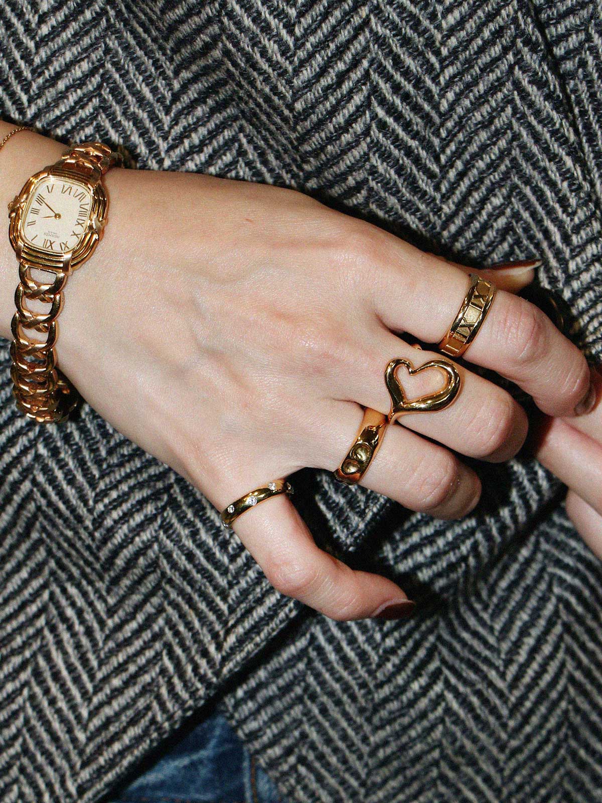 18K Gold Open Heart Ring