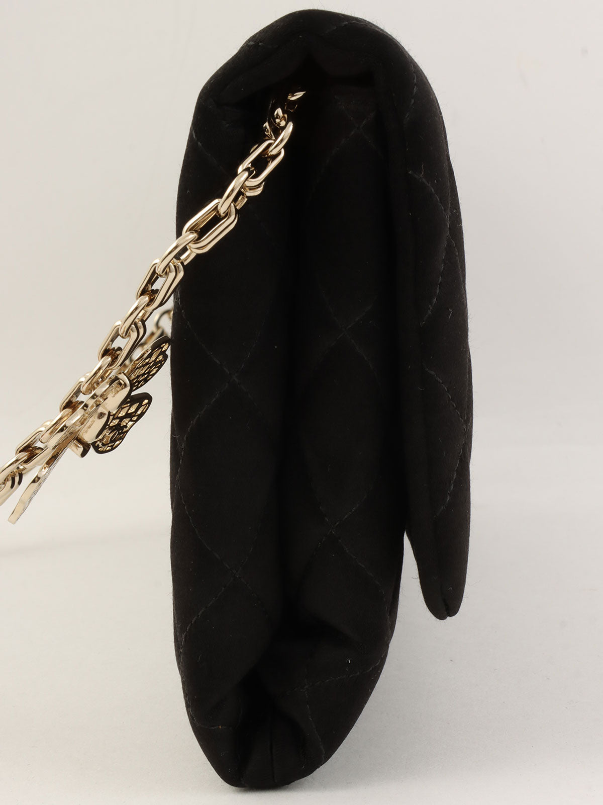 2014年頃製　シルクサテンCCマークステッチバタフライチェーンバッグ　ブラック