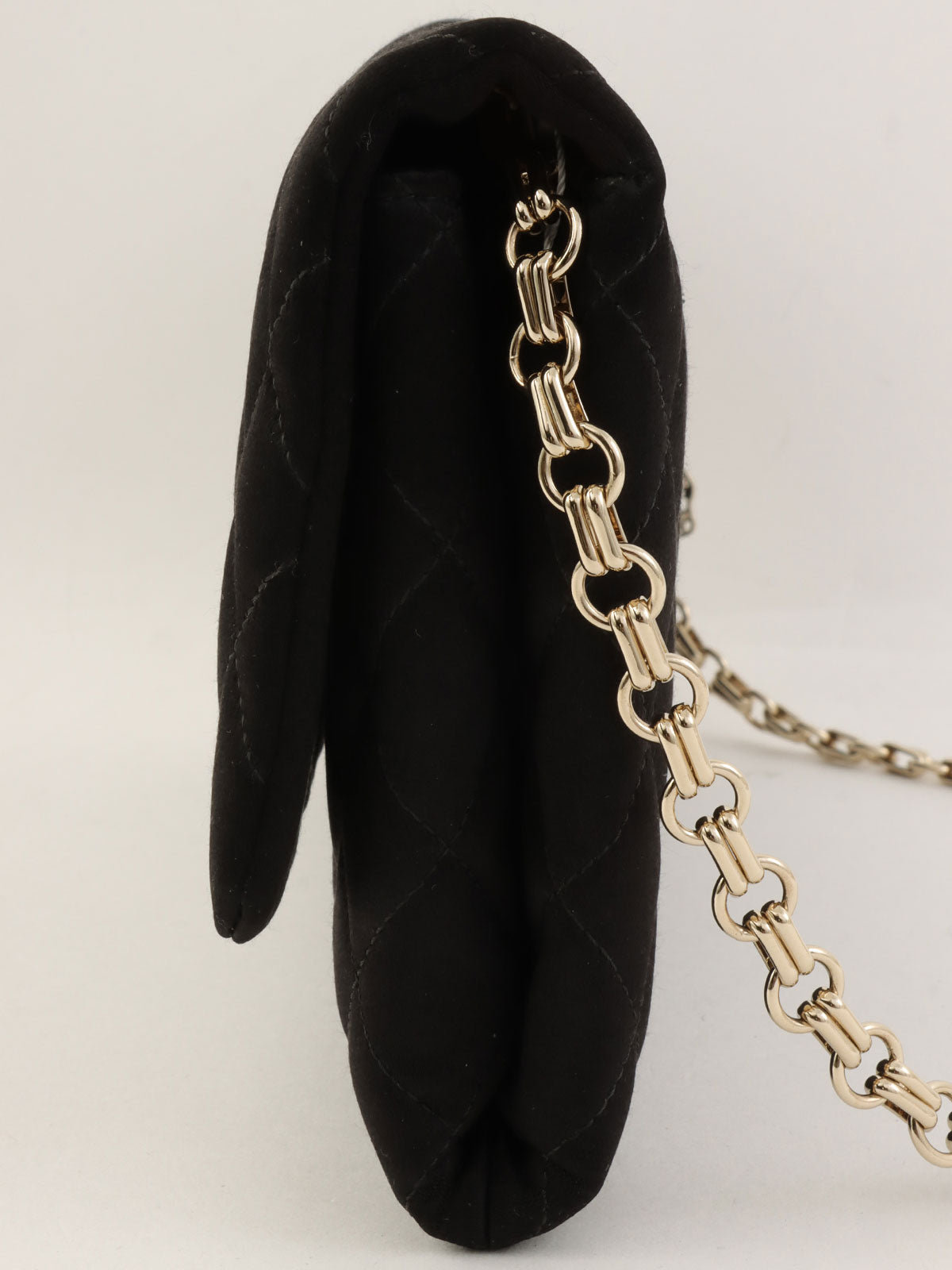 2014年頃製　シルクサテンCCマークステッチバタフライチェーンバッグ　ブラック