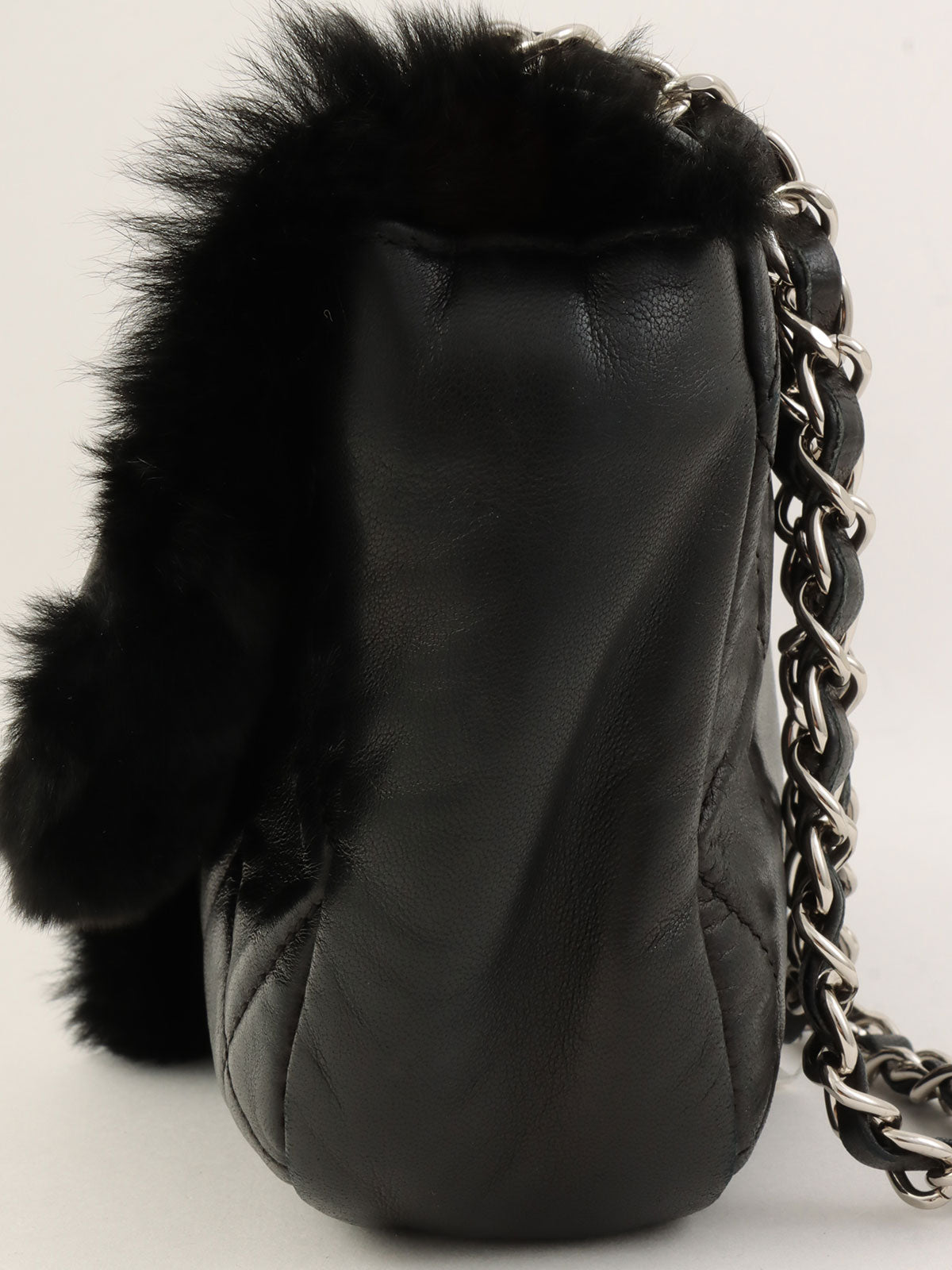 2008 Matelasse W Chain Fur Shoulder Bag Black
