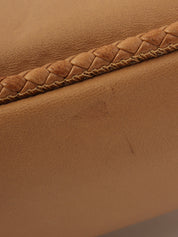 驼色 Intrecciato 饰边手提包