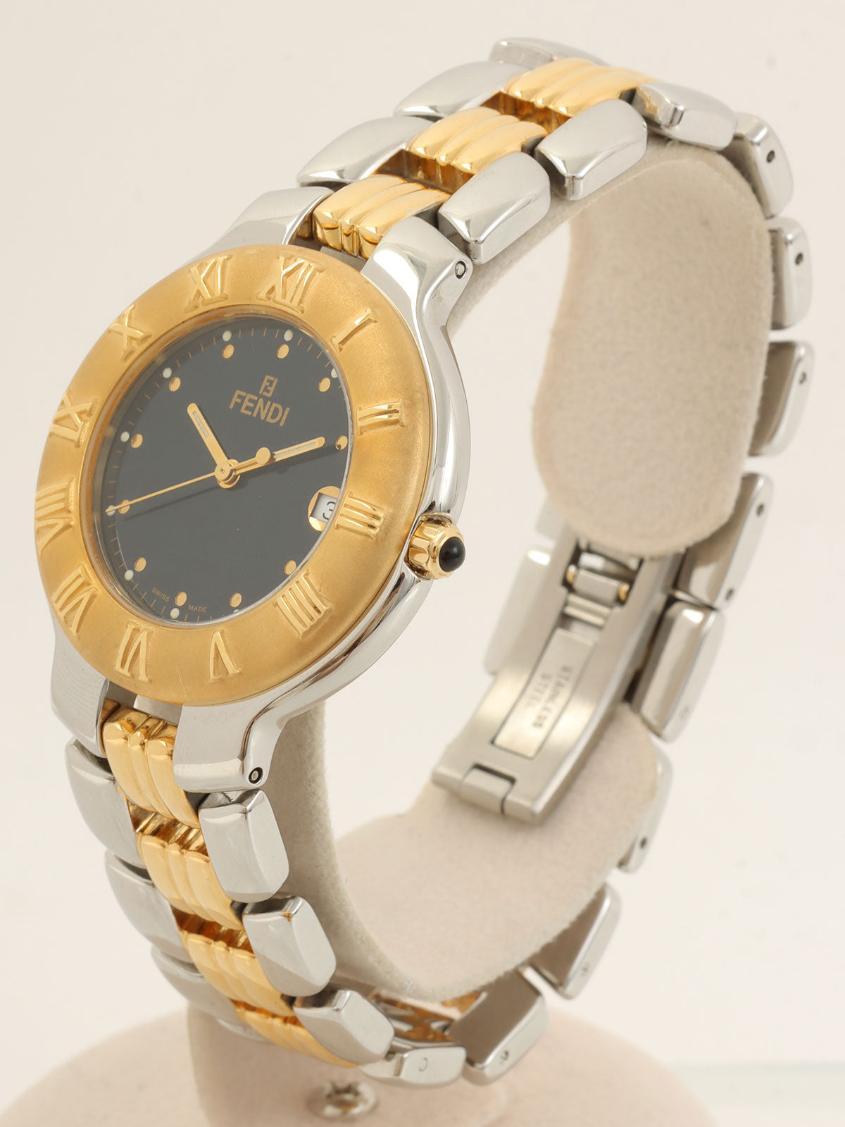 ラウンドロゴフェイスウォッチ ゴールド/シルバー