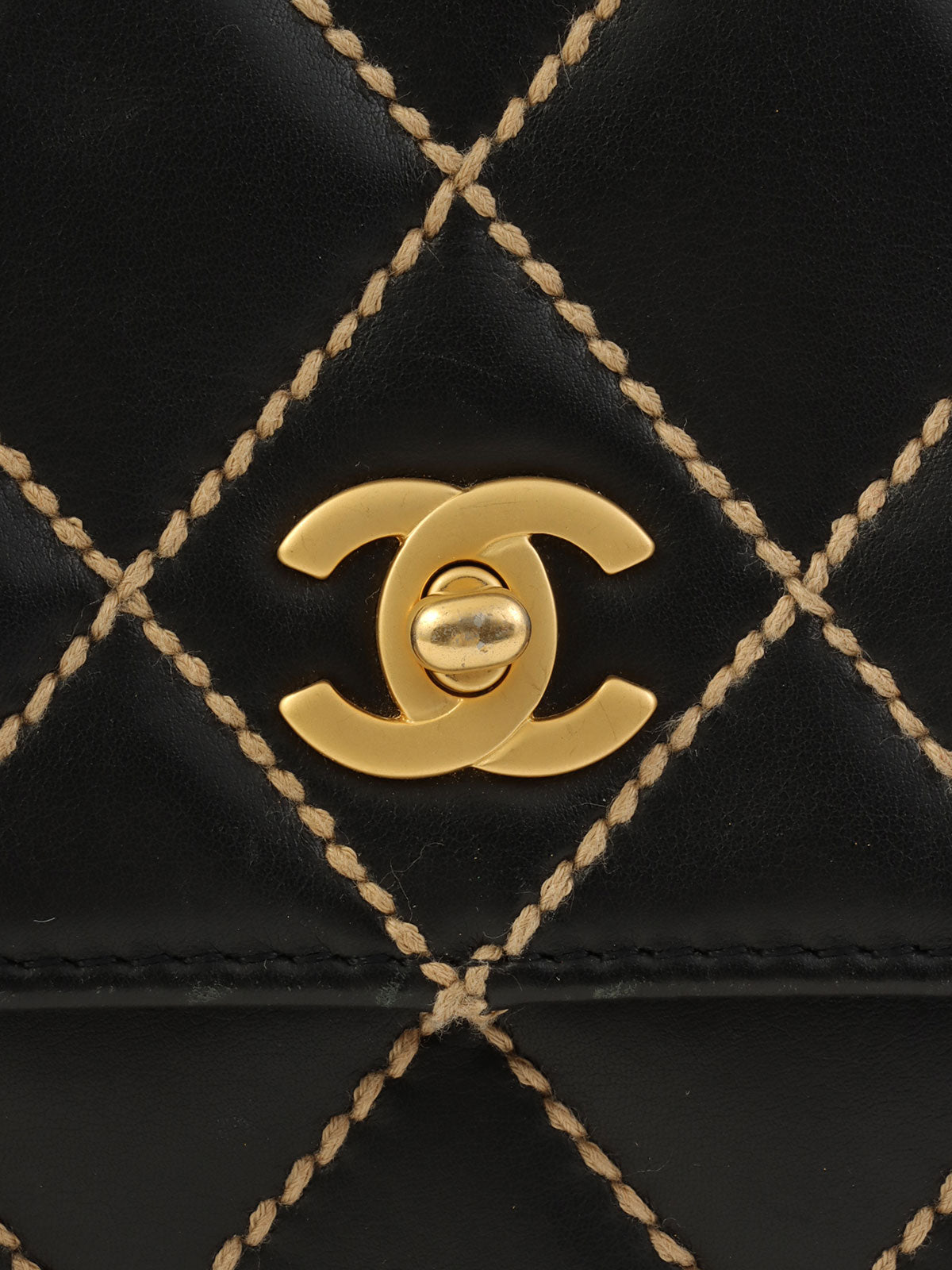 2003 Wild Stitch CC Turnlock Chain Shoulder Bag in Black