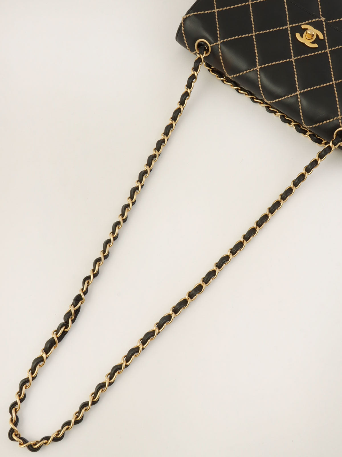 2003 Wild Stitch CC Turnlock Chain Shoulder Bag in Black