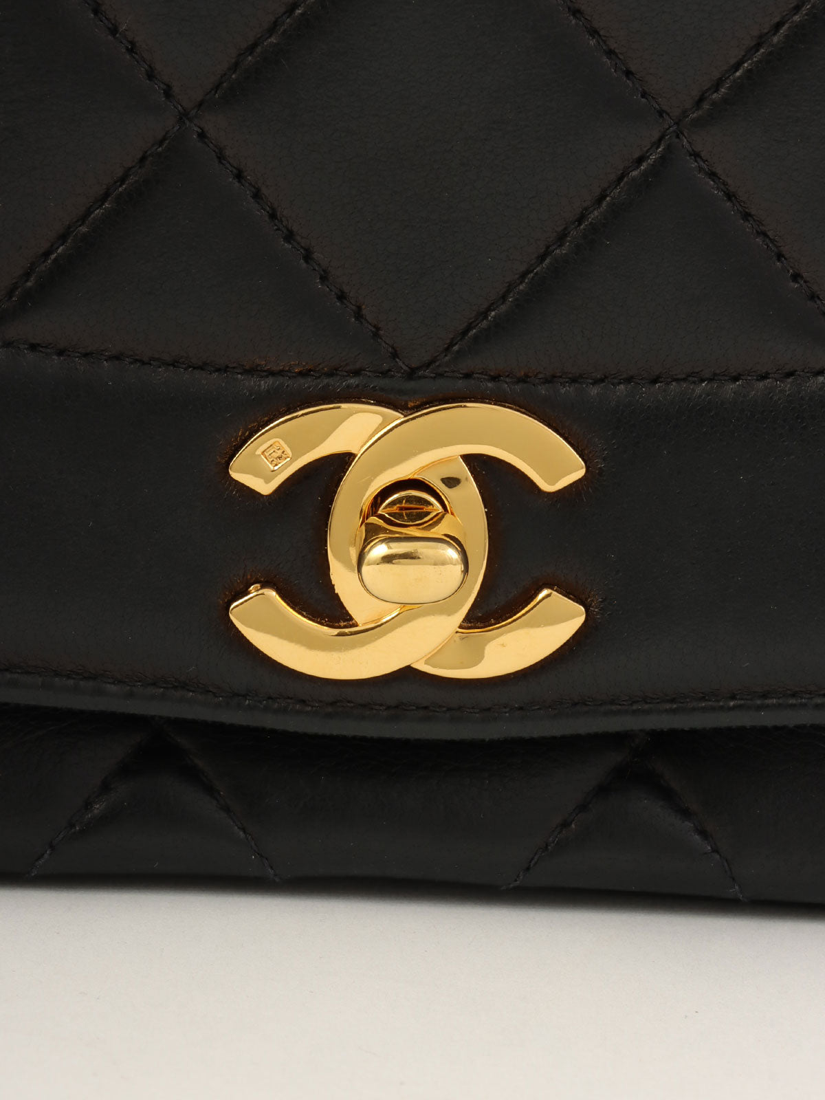 1992 Diana Flap Chain Bag 25cm Black