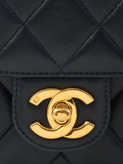 1995年頃製 クラシックフラップチェーンバッグミニ ネイビー