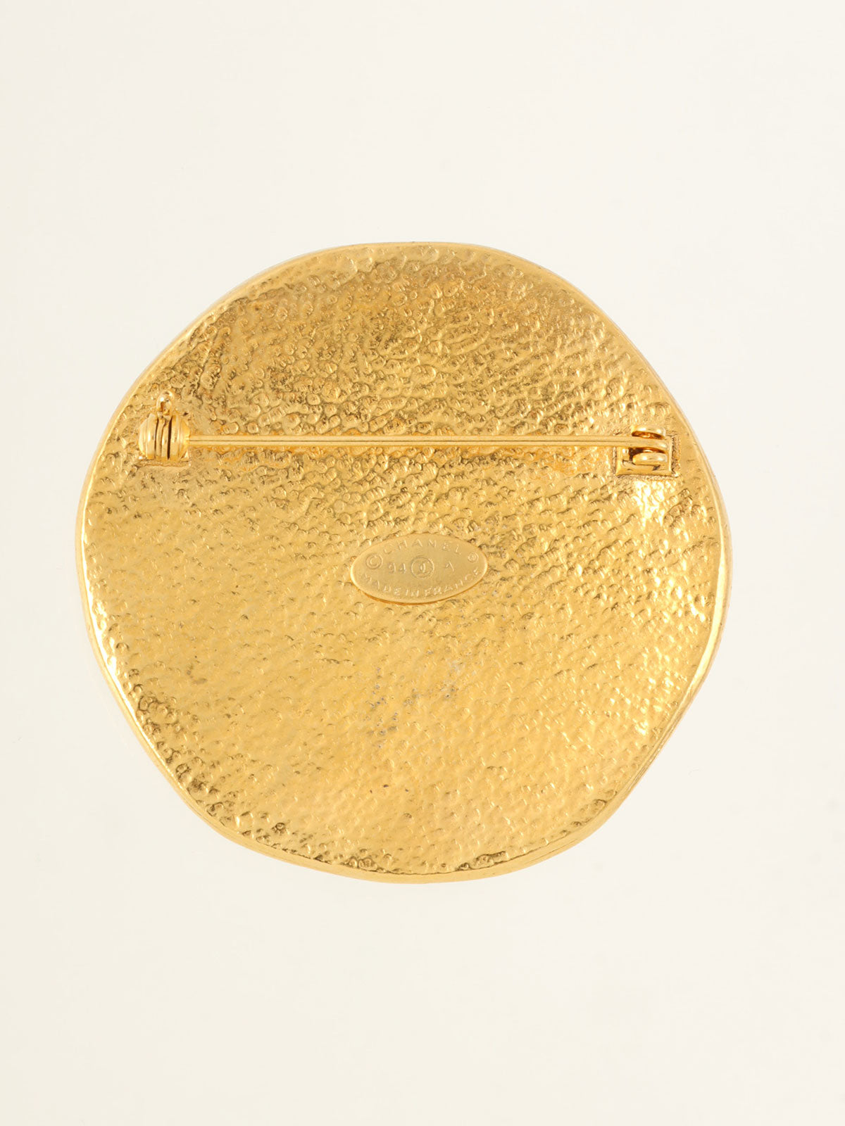 1994年製　ラウンドサンモチーフCCマークブローチ　ゴールド