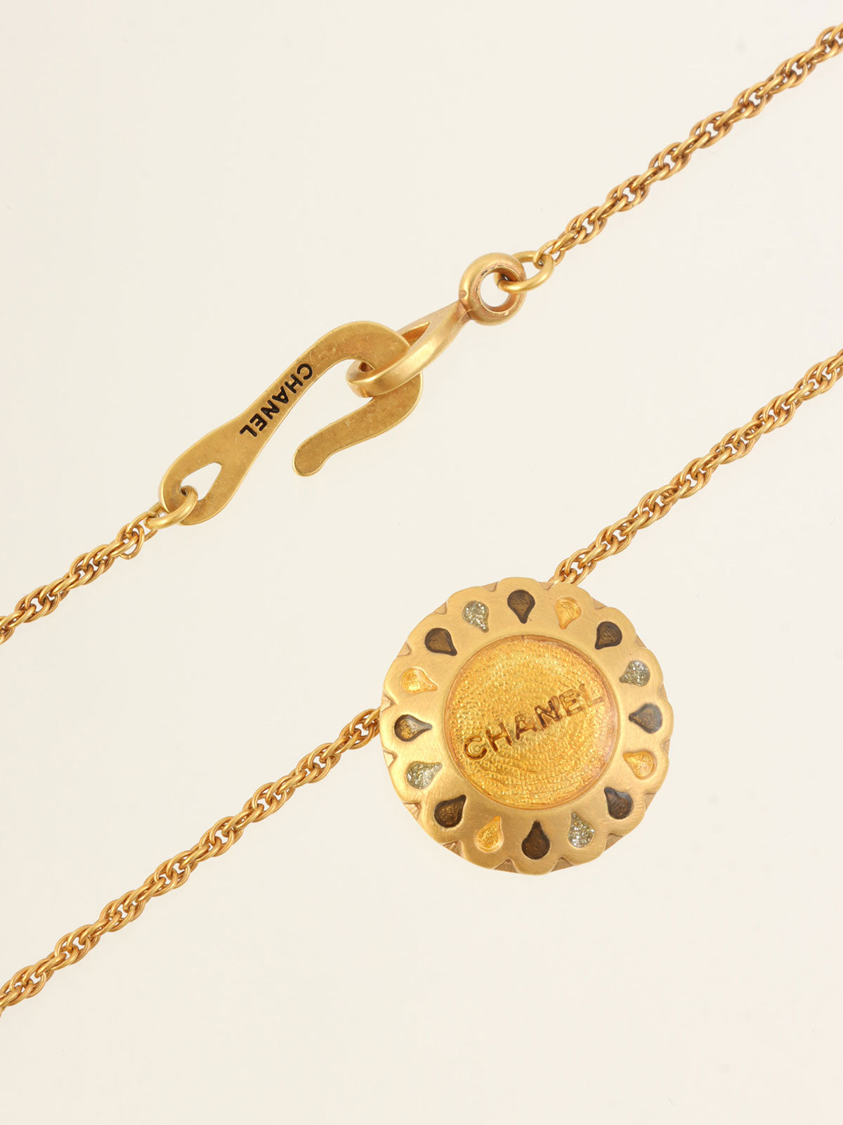 1999年製 ラインストーンロゴネックレス ゴールド/マルチ