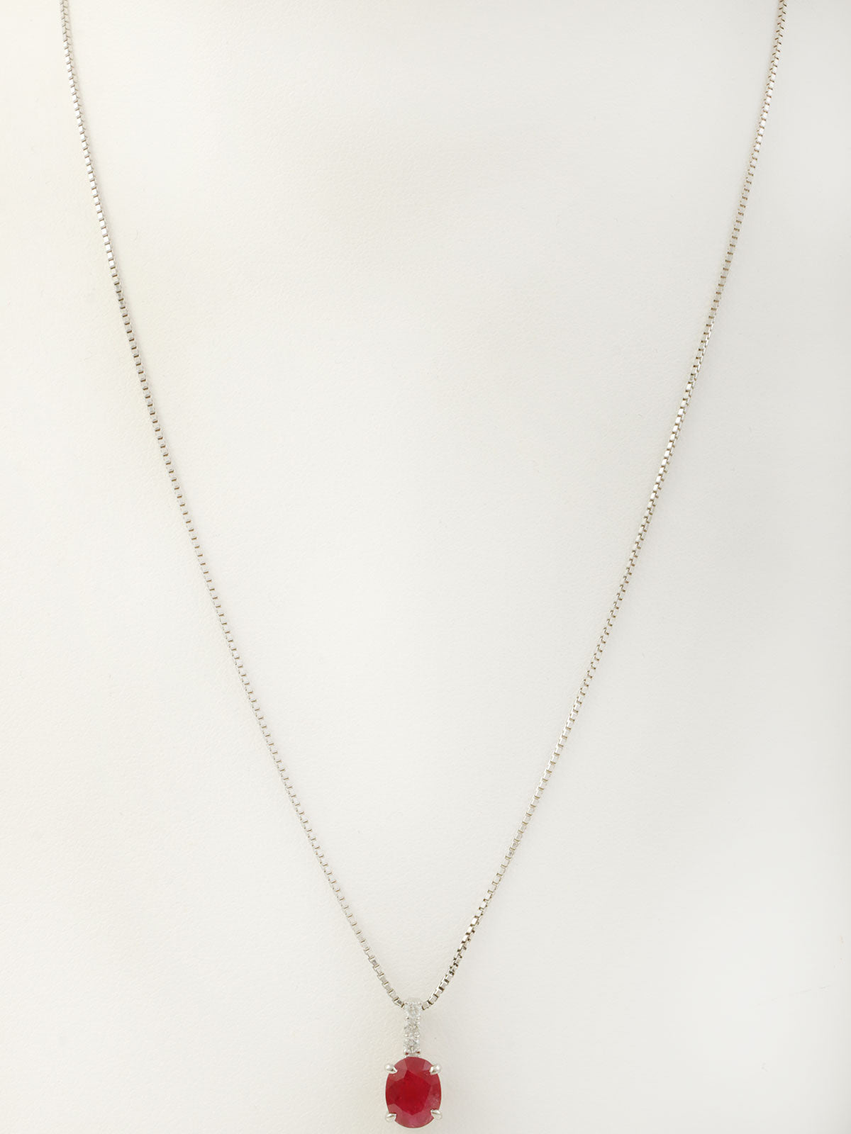 platinum ruby ​​diamond necklace