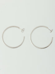 18Kダイヤモンドクラシックフープピアス　シルバー