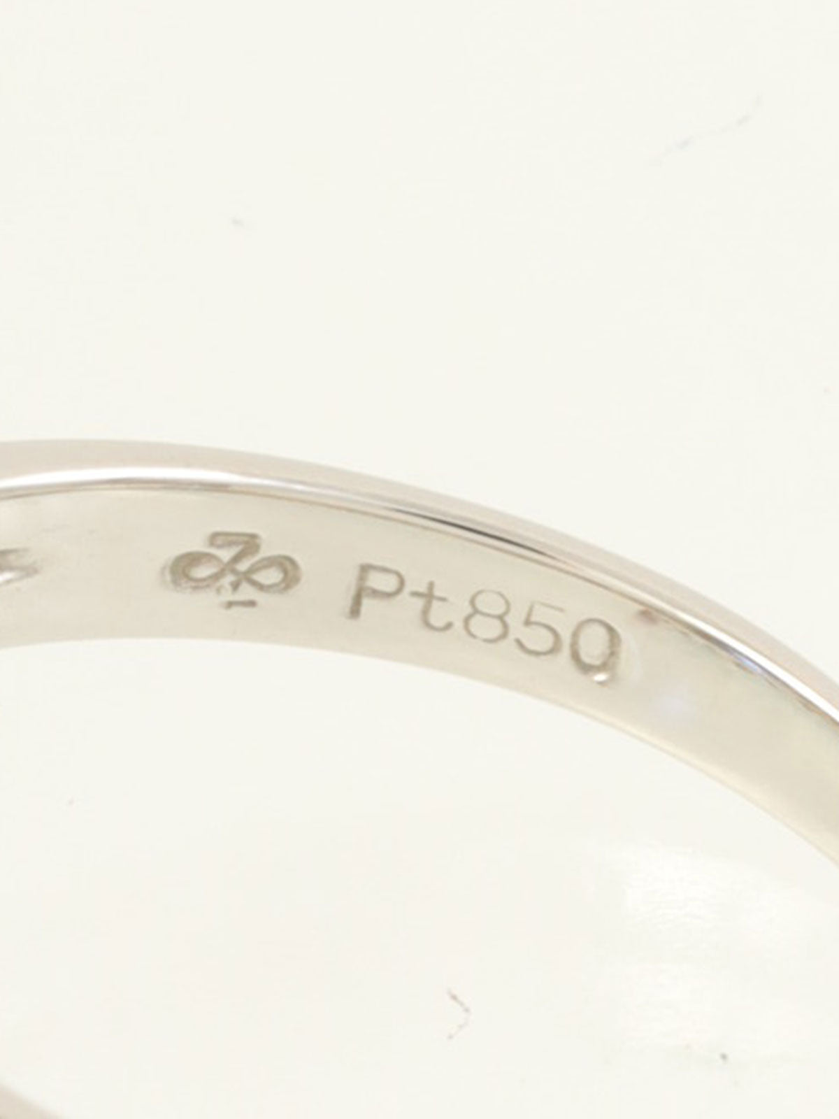 Platinum Sapphire Diamond Ring in Silver/Blue