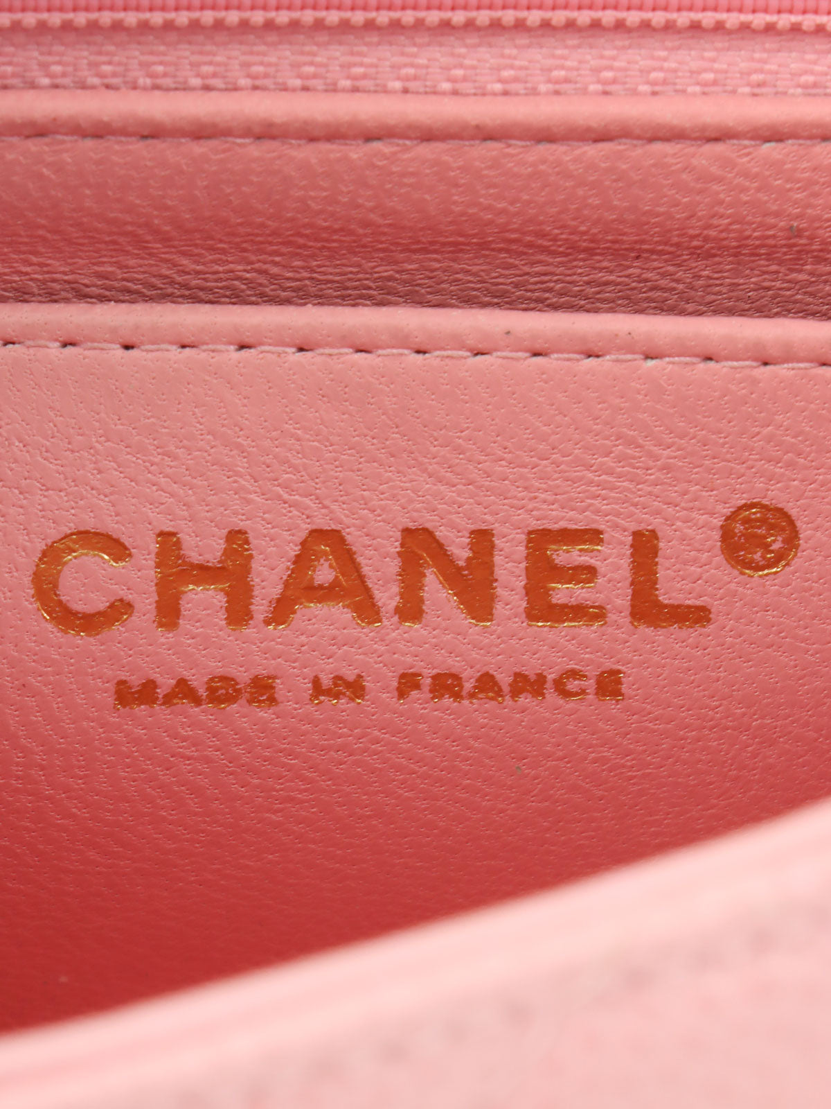 2003年頃製 キャビアスキンクラシックフラップチェーンバッグミニ ピンク