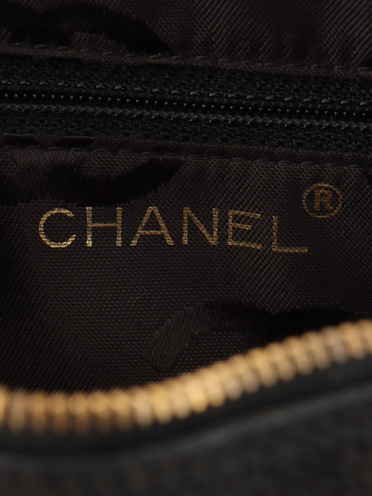 2000 Caviar Skin V-Stitch CC Mark Handbag Black