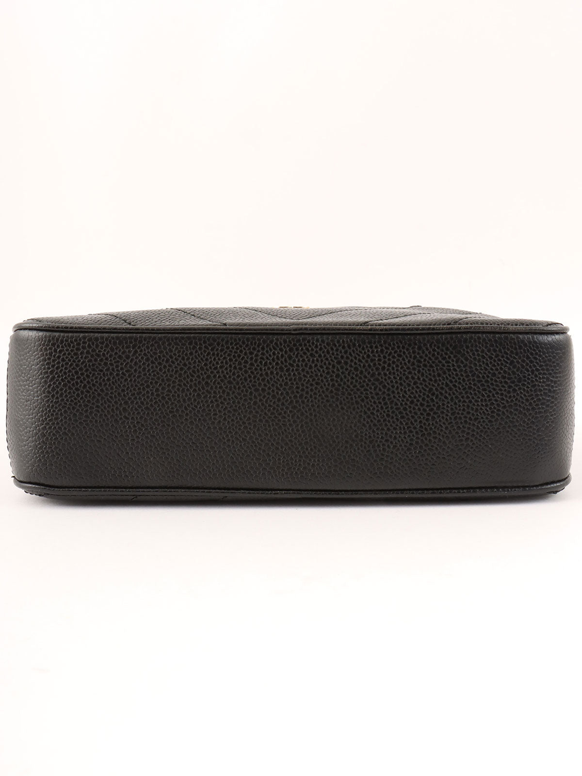 2000 Caviar Skin V-Stitch CC Mark Handbag Black