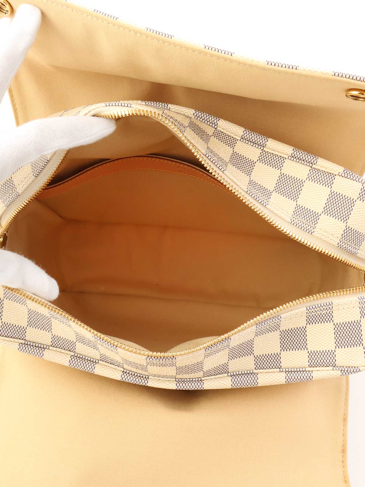 2007 达米尔·阿祖尔·纳维利奥 白色