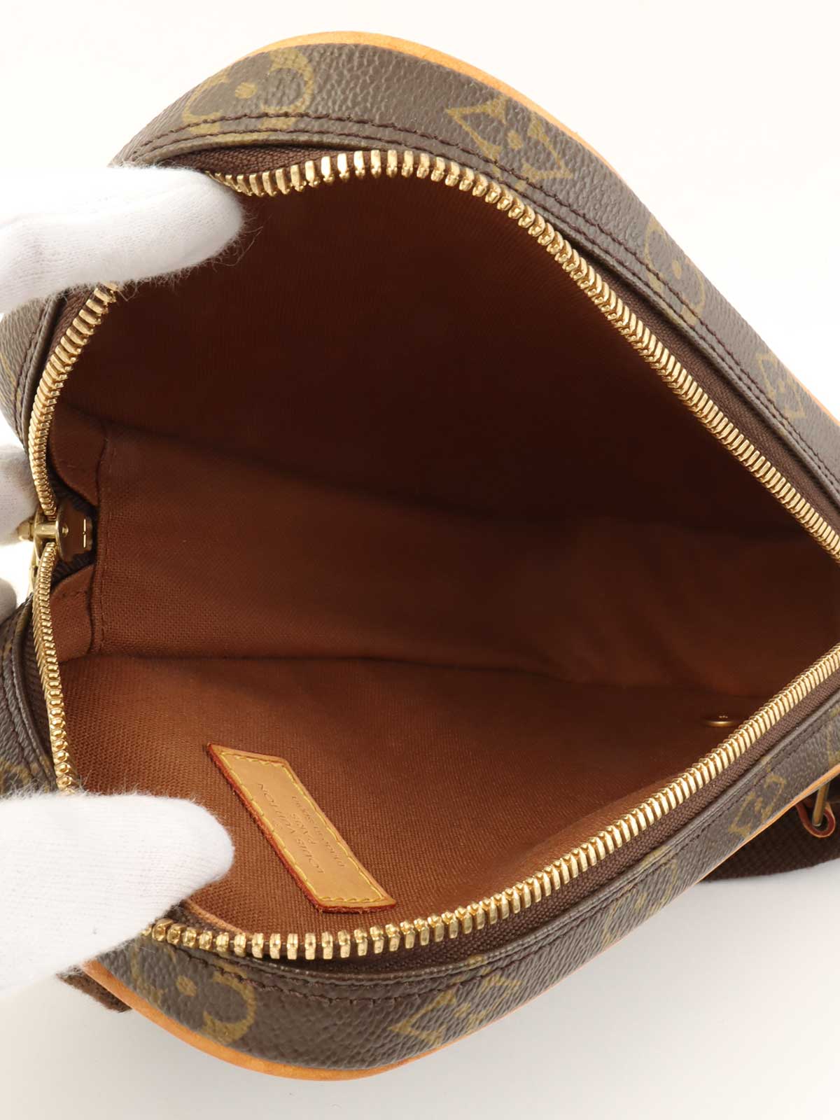 2004年製 キャンバスモノグラムポシェットガンジュ ブラウン