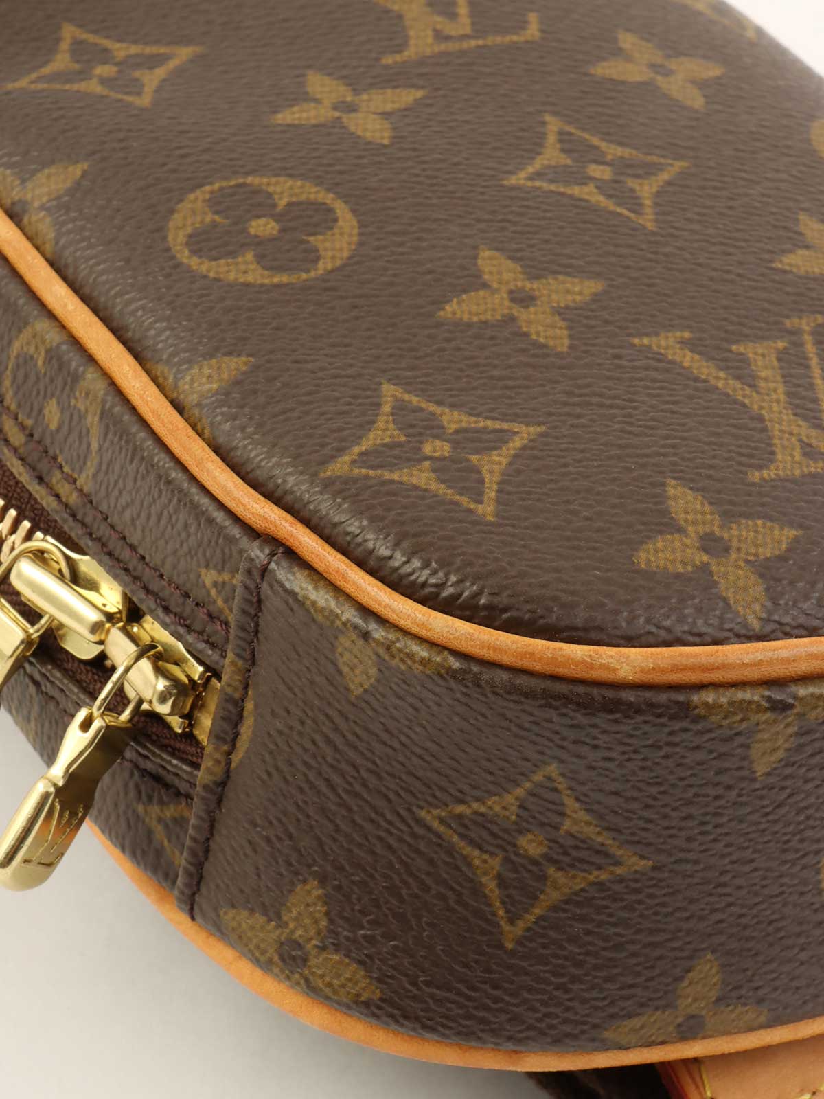2004年製 キャンバスモノグラムポシェットガンジュ ブラウン