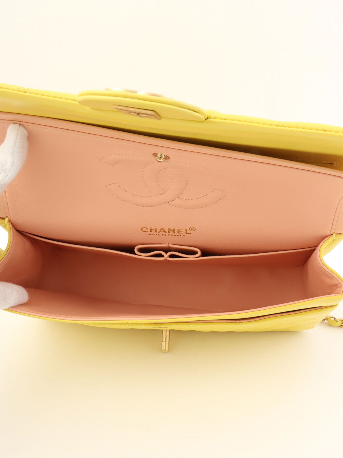 2000 经典翻盖链条包，25厘米，黄色