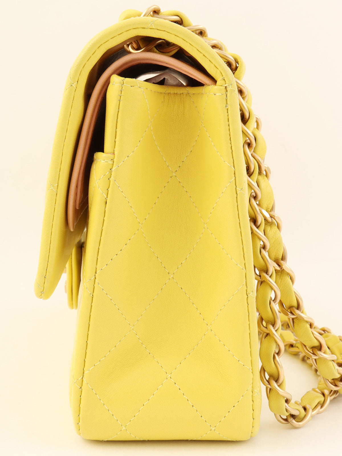 2000年頃製 クラシックフラップチェーンバッグ25cm イエロー