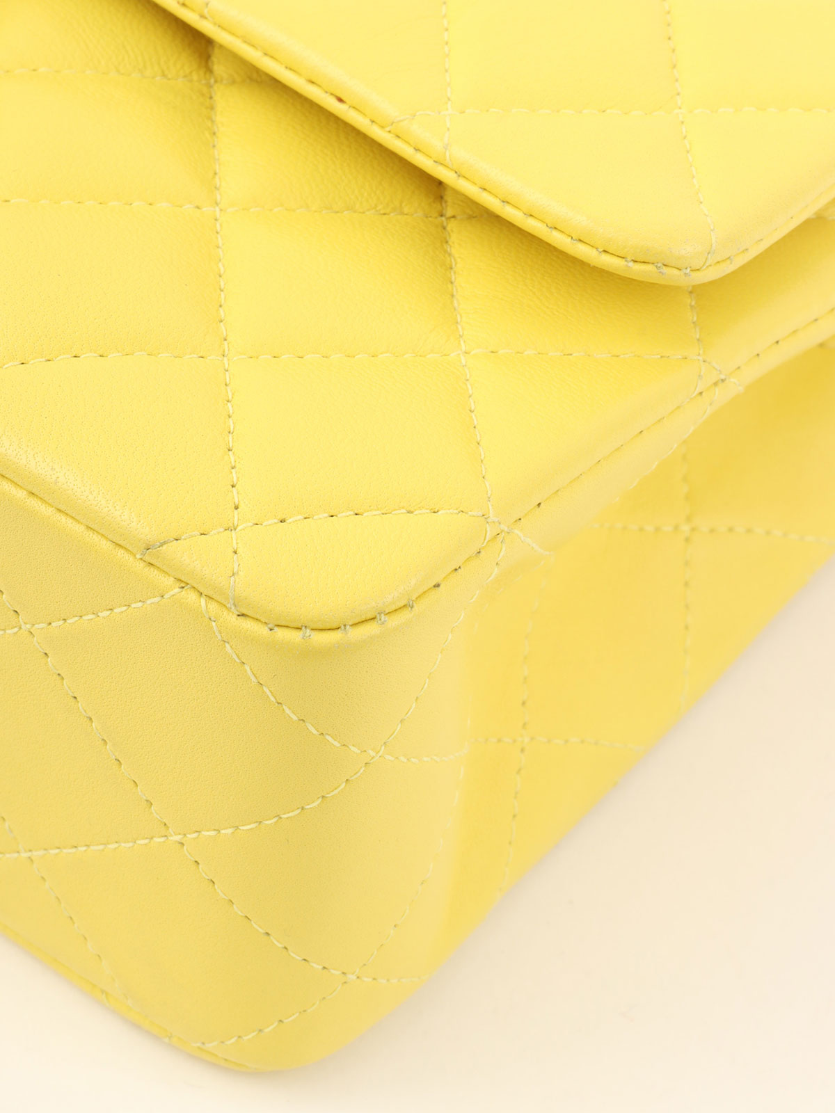 2000年頃製 クラシックフラップチェーンバッグ25cm イエロー