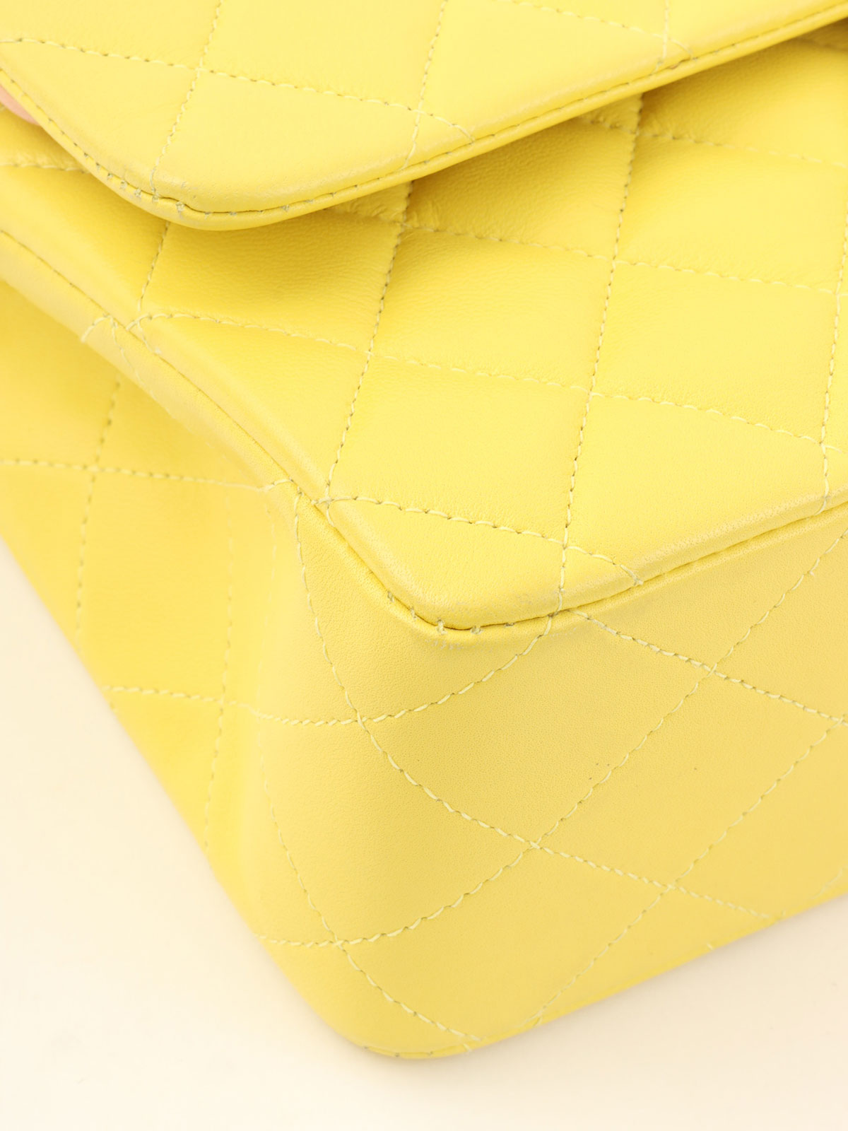 2000年頃製 クラシックフラップチェーンバッグ25cm イエロー