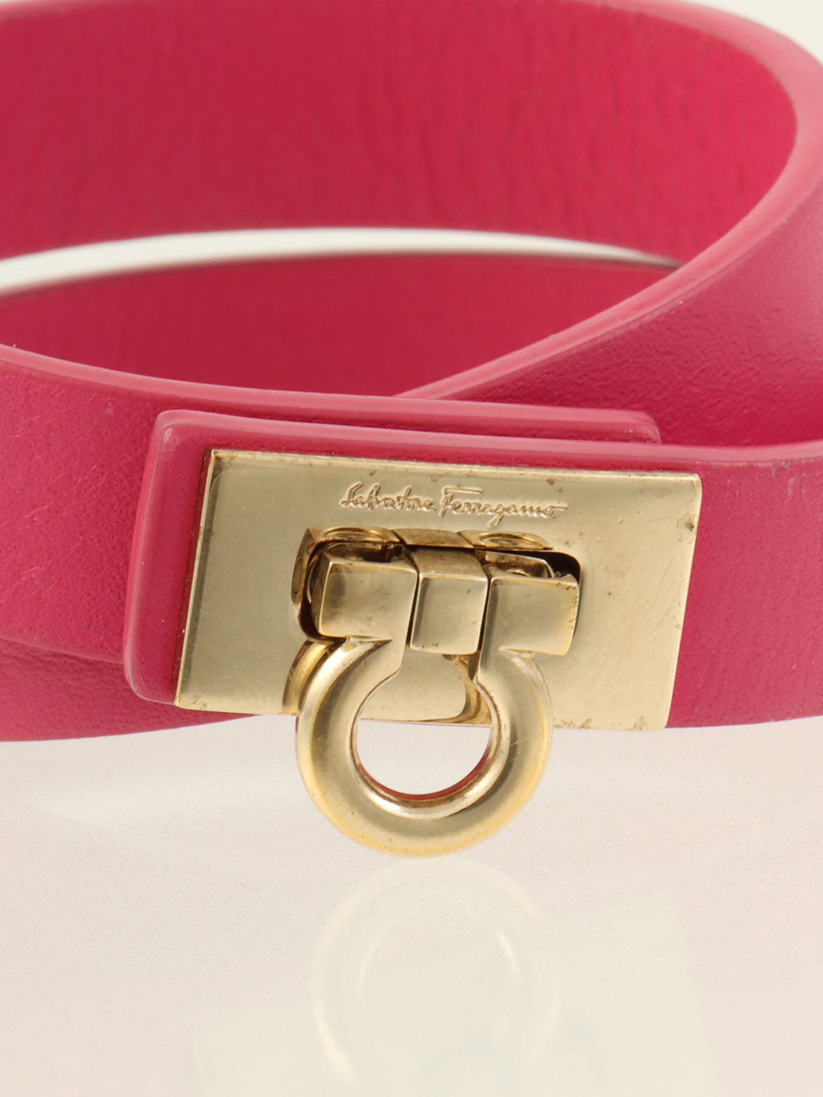 Gancini 粉色盘状项链